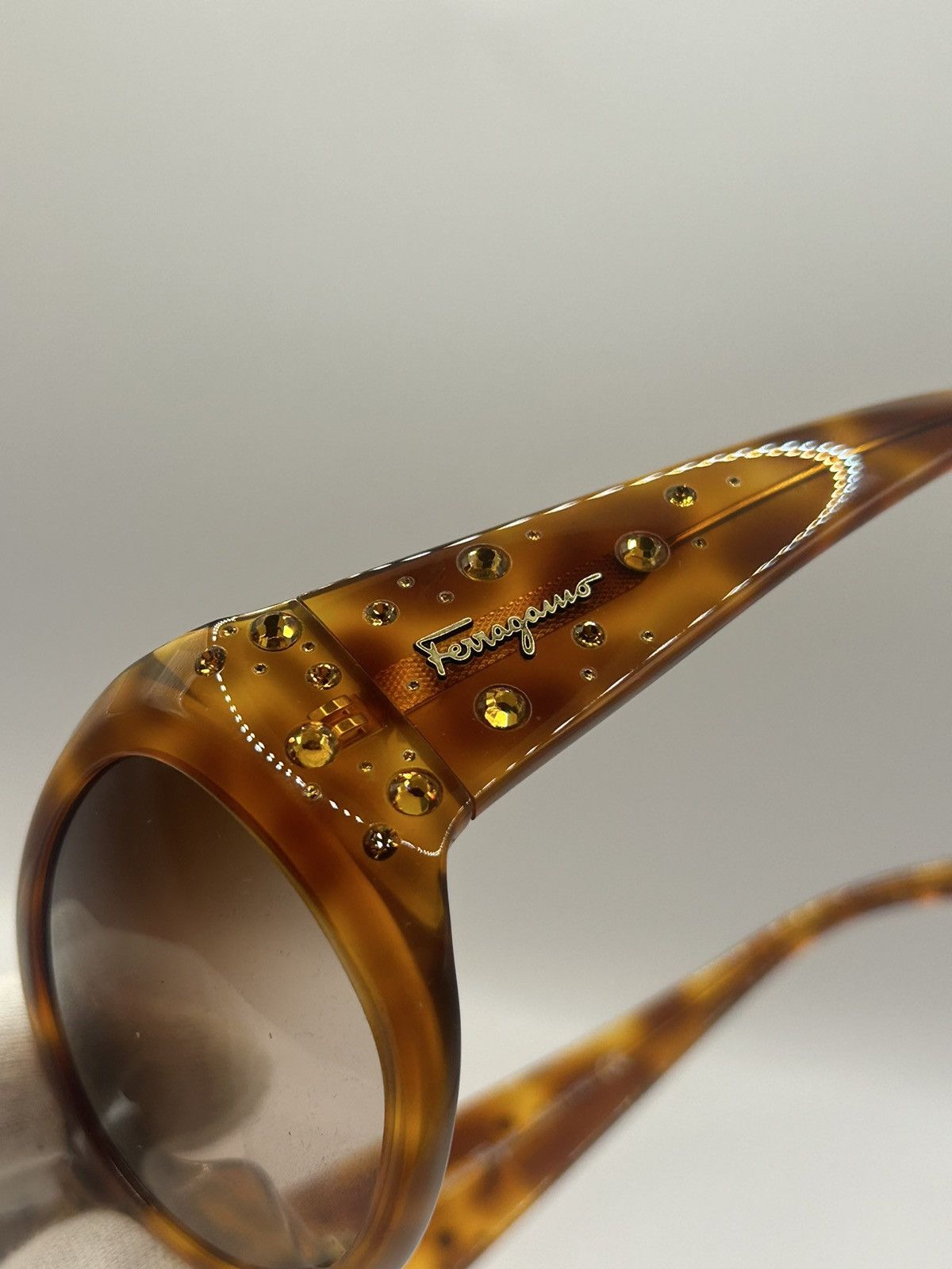 Salvatore Ferragamo Salvatore Ferragamo Sunglasses 2147-B Size ONE SIZE - 3 Thumbnail
