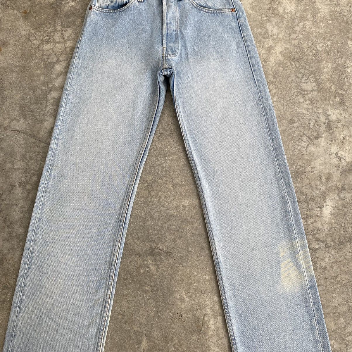 Levi's Size 27x29.5 Vintage 1990 Levis 501 Light Blue Denim Jeans Size US 27 - 4 Thumbnail