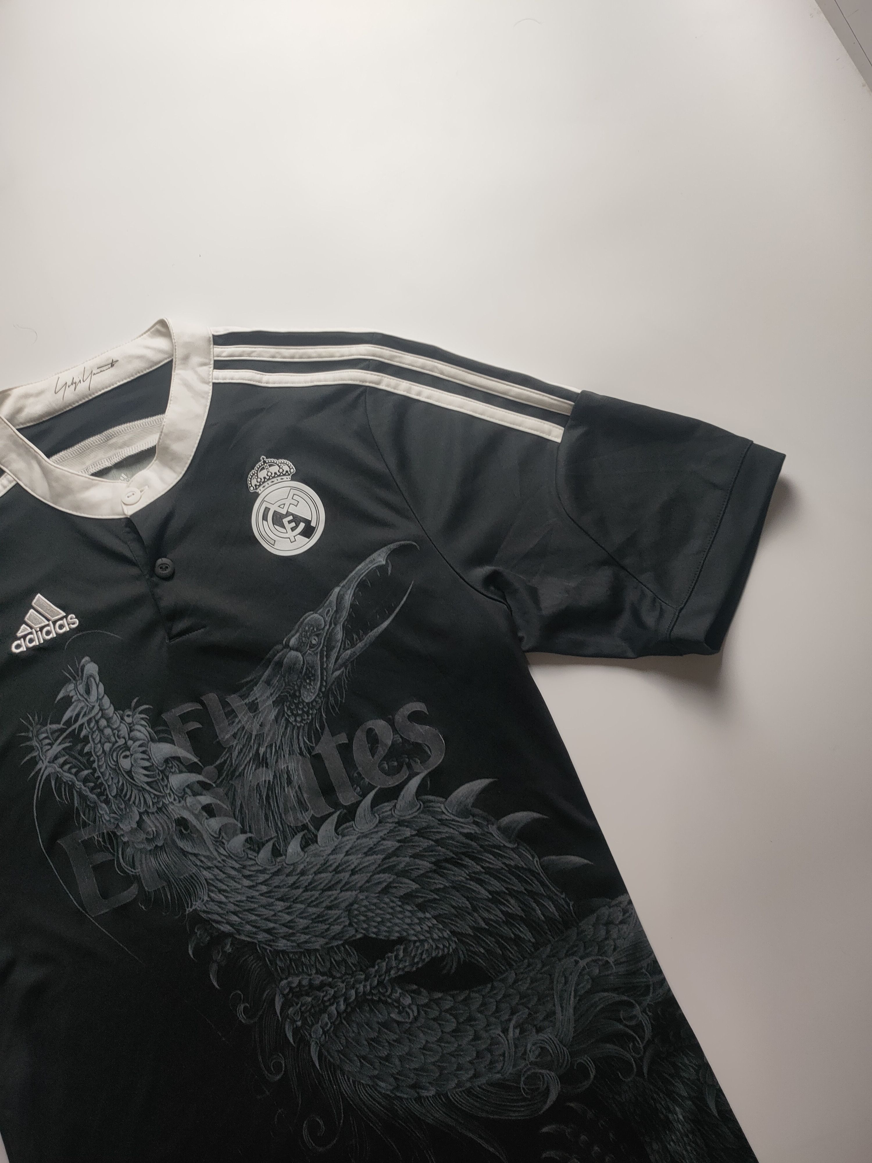 Yohji Yamamoto Yohji Yamamoto REAL MADRID 2014 - 2015 Football jersey Size US M / EU 48-50 / 2 - 5 Thumbnail
