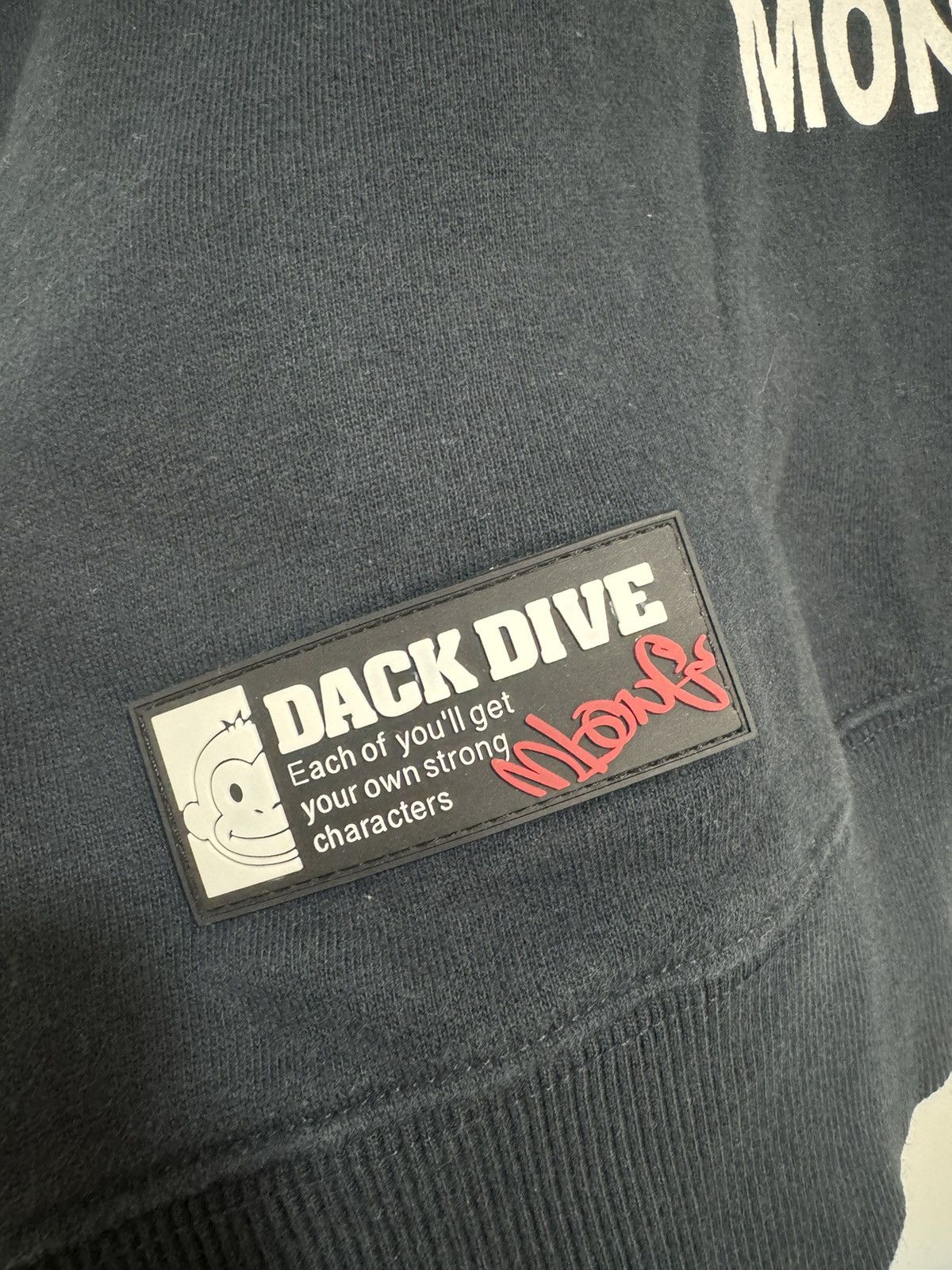 Vintage Vintage Y2K Dack Dive Mbongo Sweatshirt Size US M / EU 48-50 / 2 - 3 Thumbnail