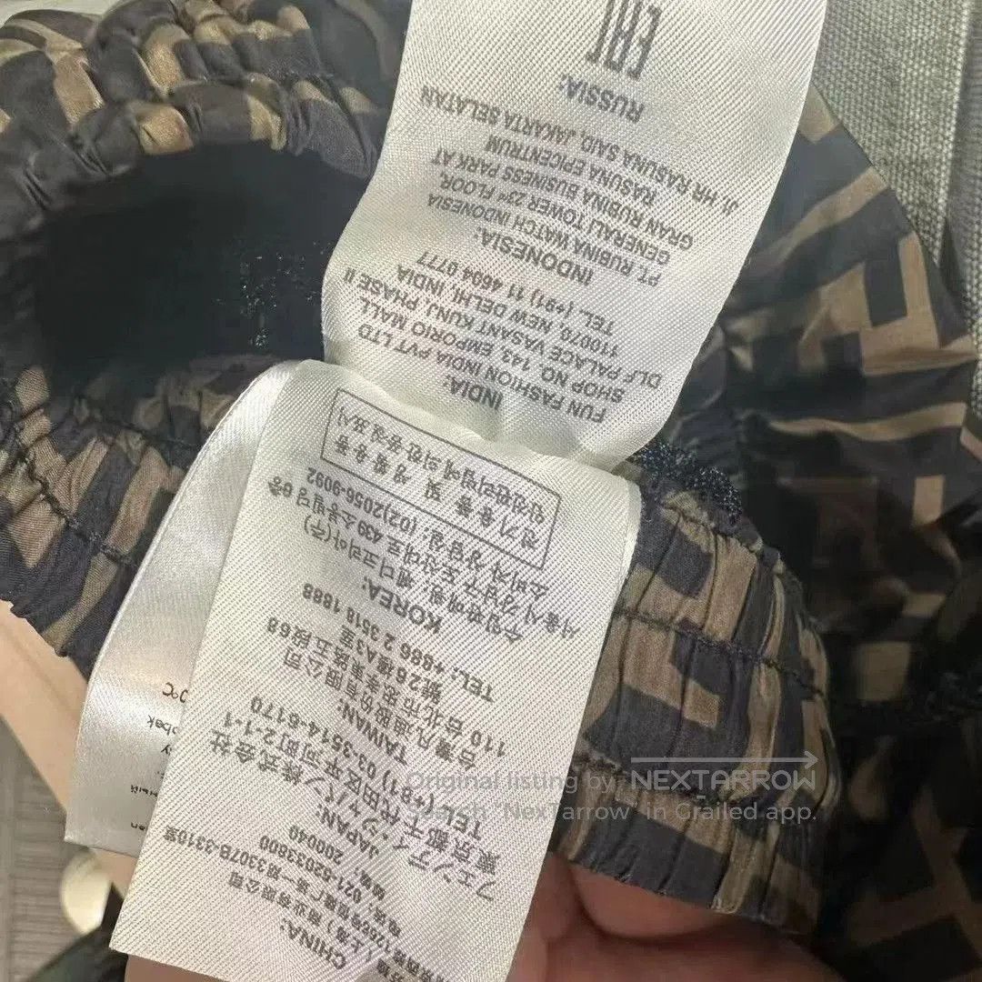 Fendi Fendi All-over Logo Sweatpants. Size US 30 / EU 46 - 6 Thumbnail