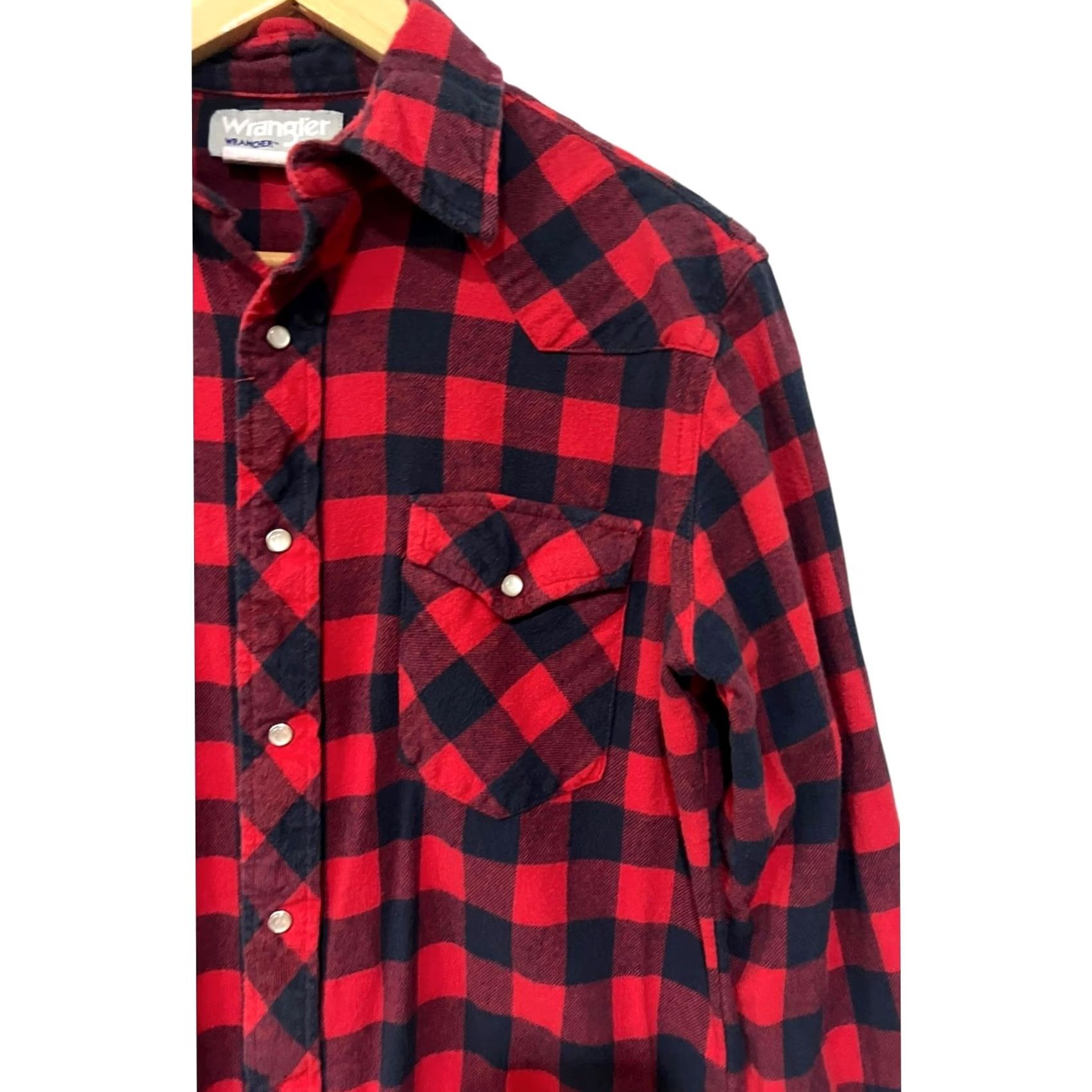 Wrangler VINTAGE Wrangler Plaid Shirt Mens M Flannel Pearl Snaps Cotton Red | Button-Up, Long Sleeve, Western, 1970s-80s vibe Size US M / EU 48-50 / 2 - 2 Thumbnail