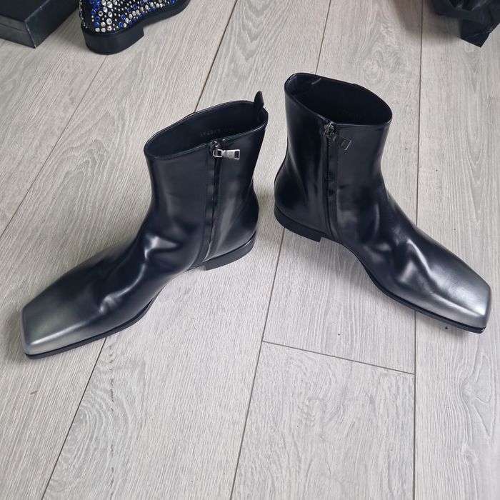 Prada Prada taille 43.5 italie Grailed