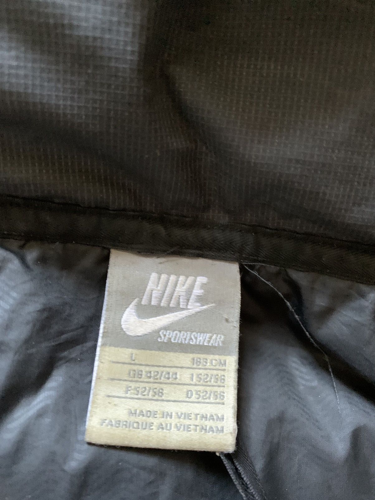 Nike × Vintage Vintage Nike Acg Down Puffer Jacket Drill Swoosh Y2K USA Size US L / EU 52-54 / 3 - 5 Thumbnail