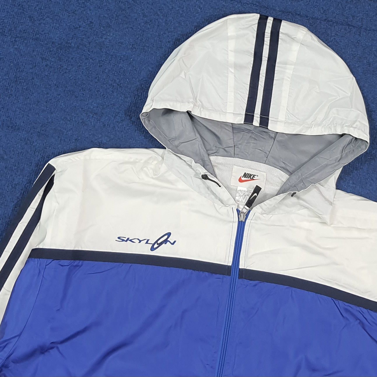 Nike Vintage 90s Nike Skylon Windbreaker Retro Anorak C290N34 Size US XL / EU 56 / 4 - 2 Thumbnail