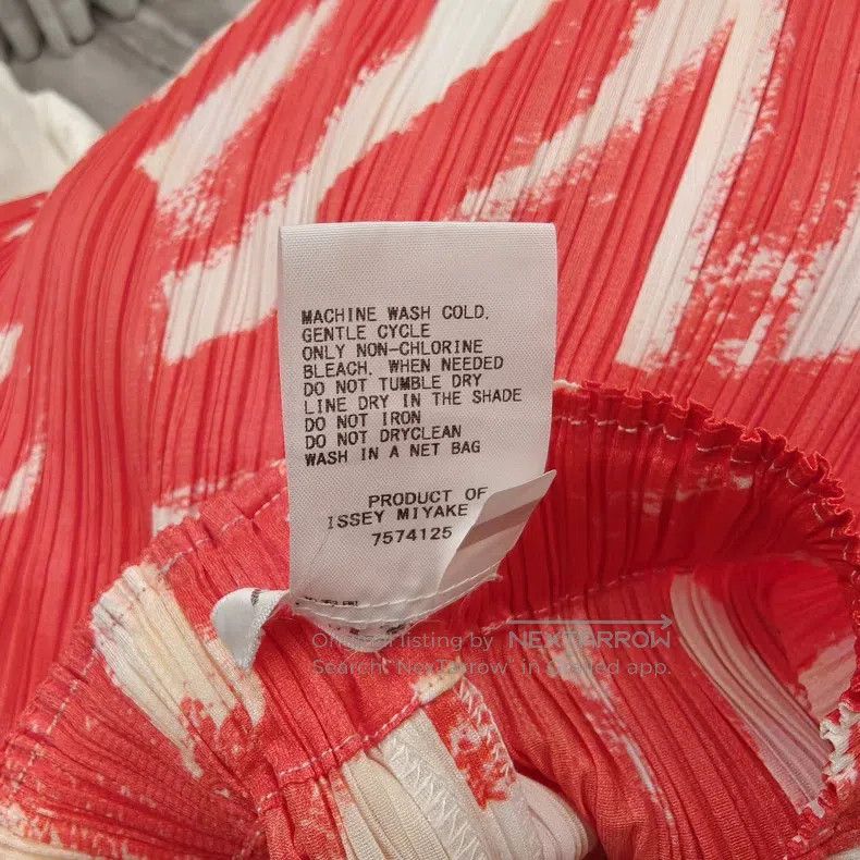 Issey Miyake Issey Miyake size:3 Red Midi Skirt Size 31" - 4 Thumbnail