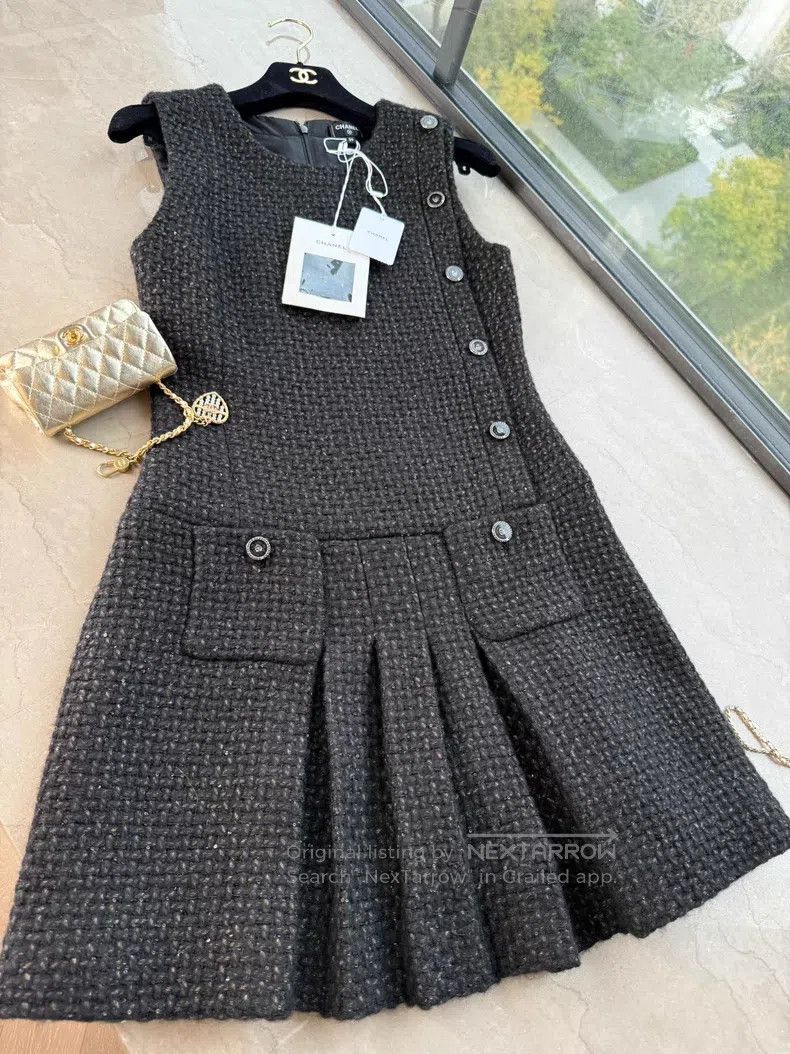 Chanel Chanel Pleated dress Size XXS / US 00 / IT 34 - 1 Thumbnail