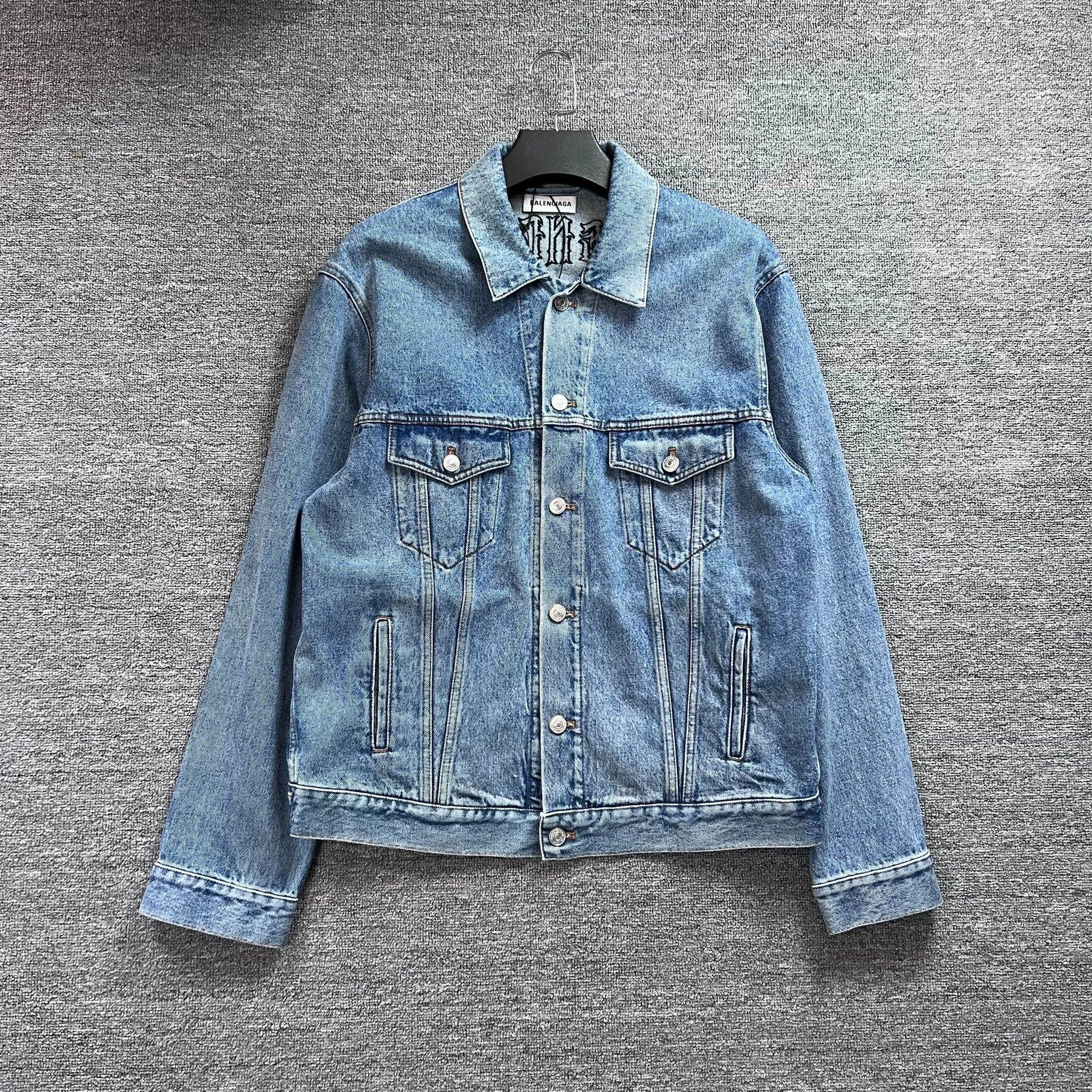 Balenciaga Balenciaga's Sanskrit denim jacket Size US XXS / EU 40 - 1 Thumbnail