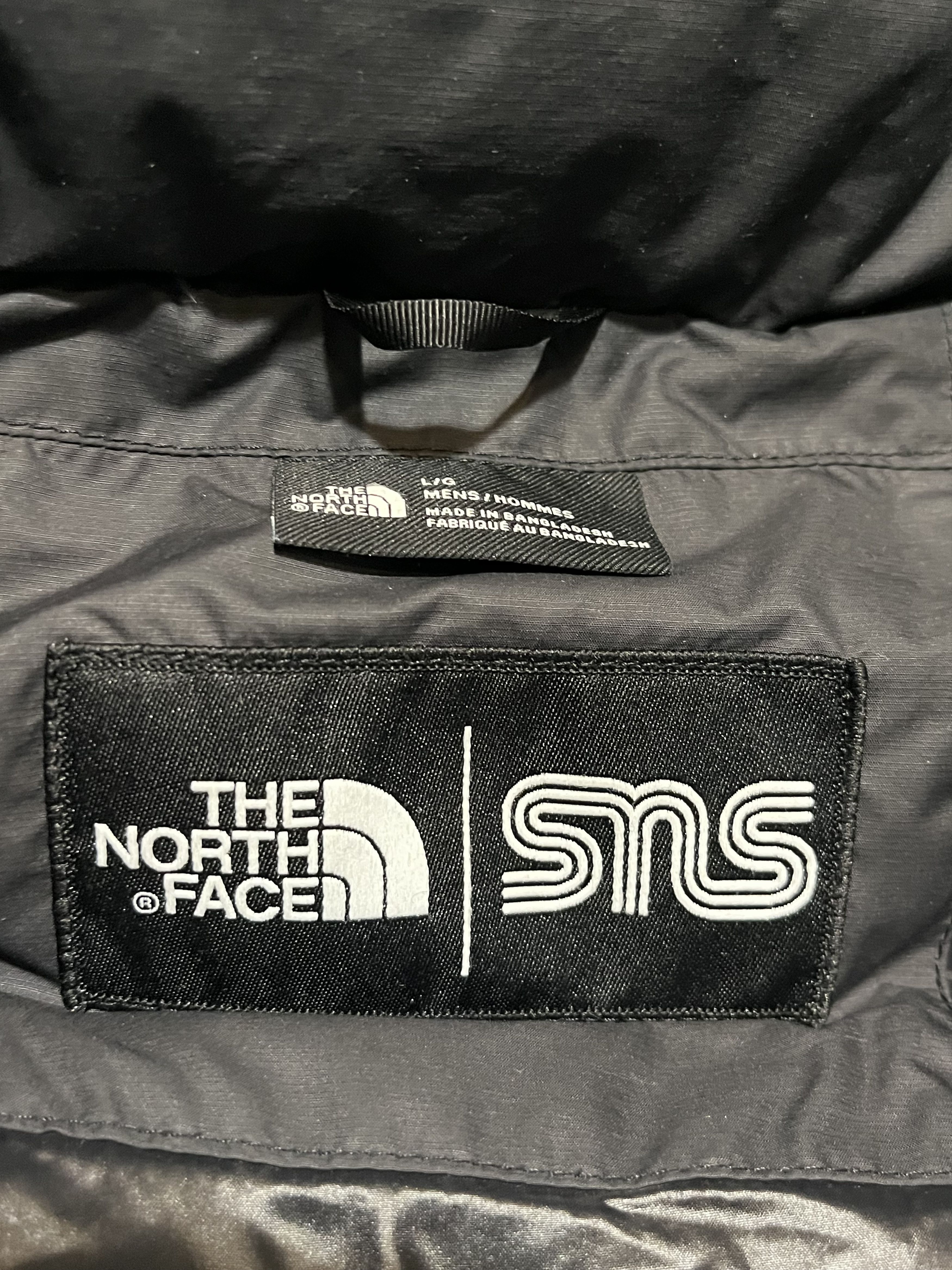 Sneakersnstuff × The North Face The North Face x SNS Nuptse Size US L / EU 52-54 / 3 - 6 Thumbnail