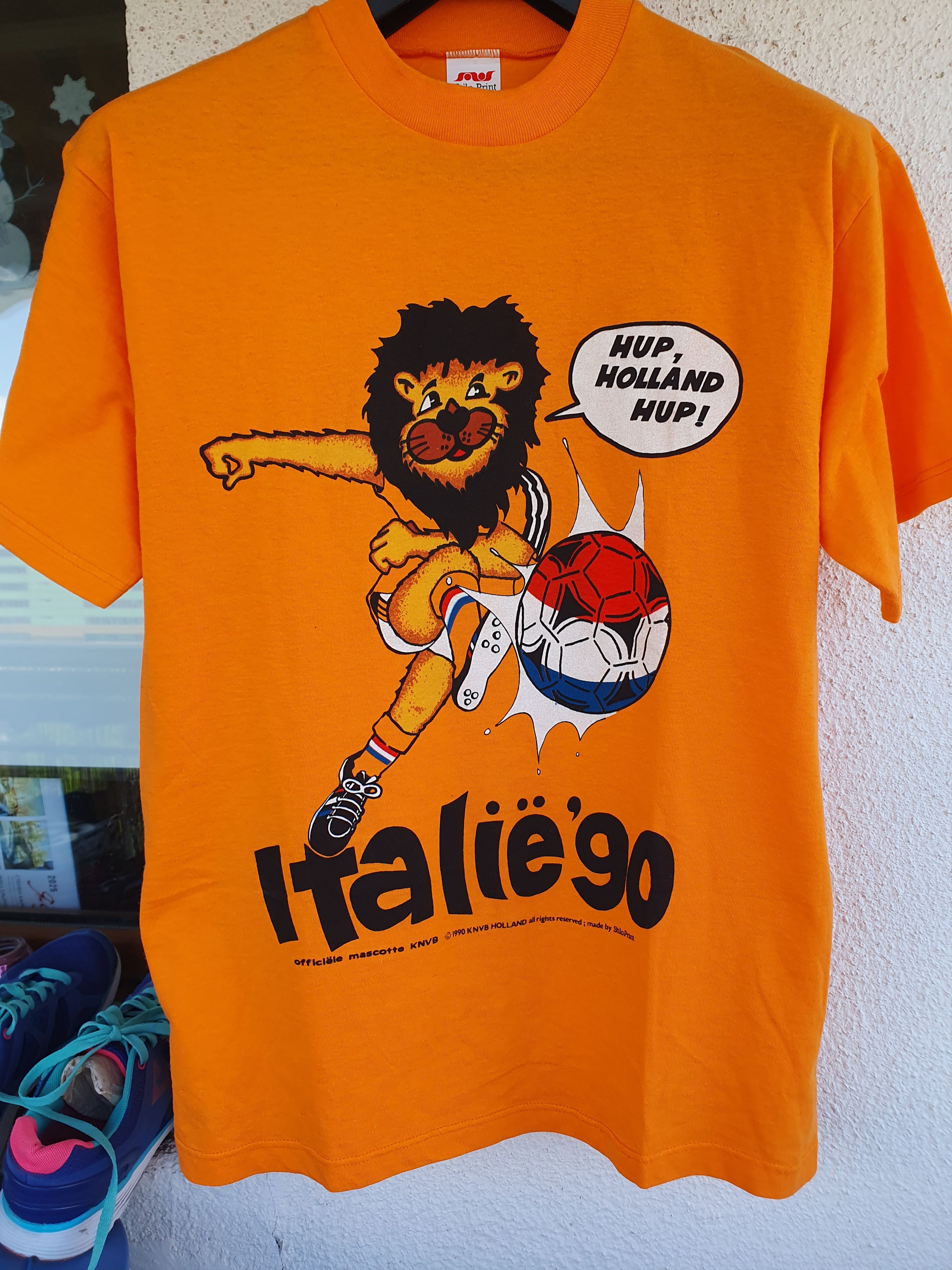 Vintage Italy 90 Soccer World Cup Holland Lions Vtg 1990 tee sz L Size US L / EU 52-54 / 3 - 5 Thumbnail
