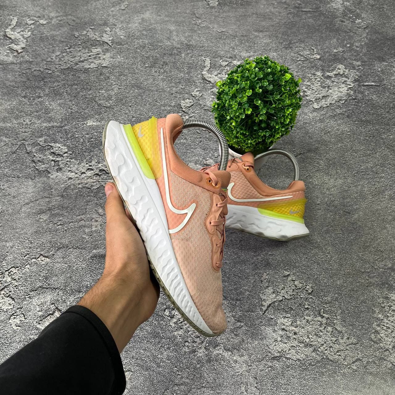 Nike Nike React Miler 3 Shoes Running Y2K Sneakers Size 40 Size US 8.5 / IT 38.5 - 1 Thumbnail