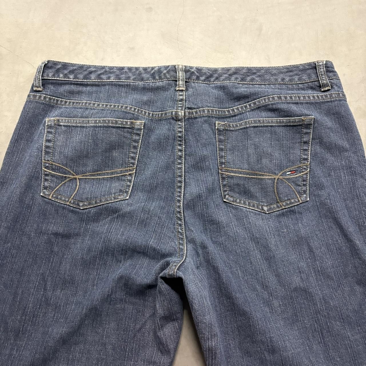 Tommy Hilfiger Vintage Y2K/2000s Baggy Tommy Hilfiger Bootcut Dark Wash Streetwear Denim Jeans! Size US 38 / EU 54 - 7 Thumbnail