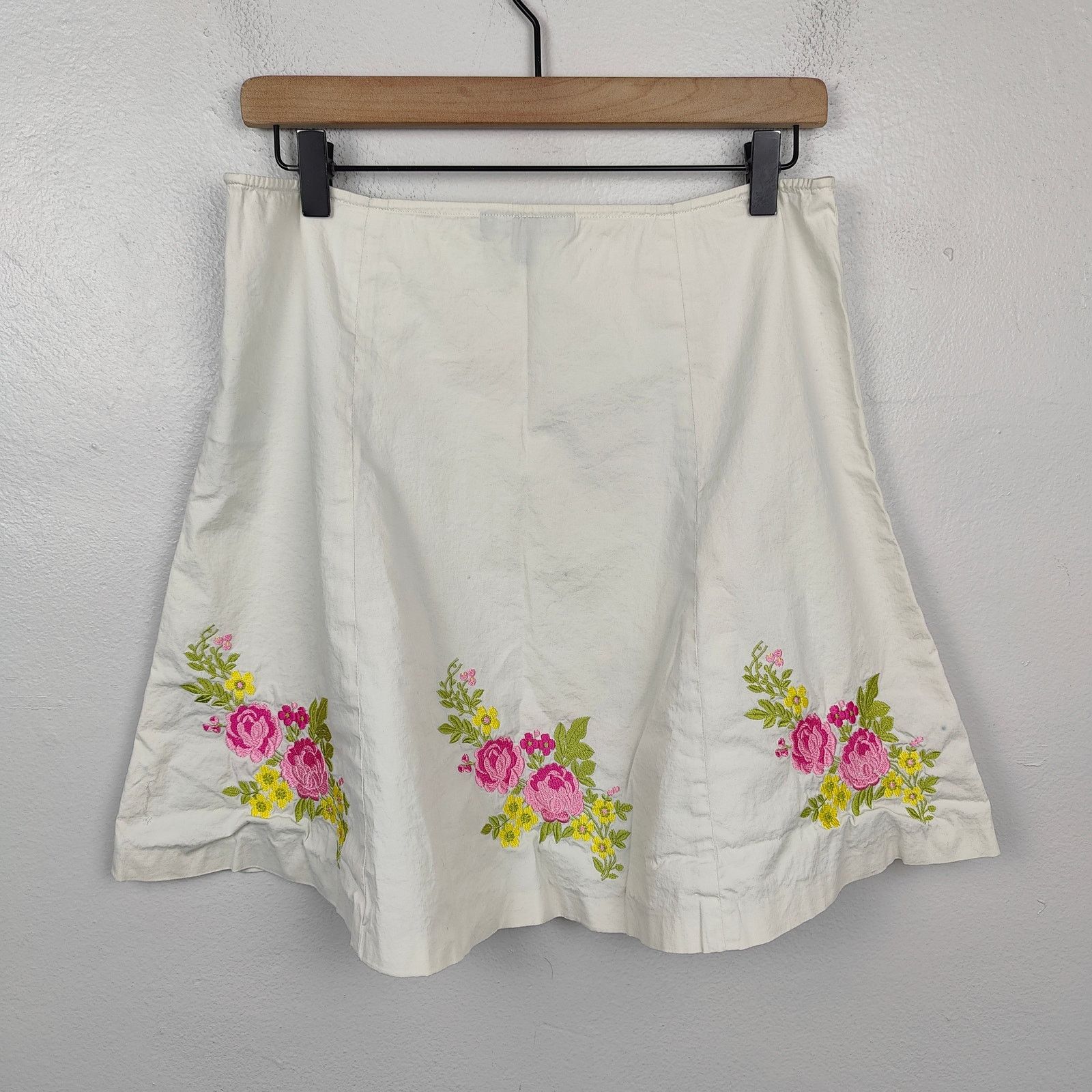 Betsey Johnson Vintage Y2K Betsey Johnson Embroidered Skirt Womens 6 White Size 28" / US 6 / IT 42 - 5 Thumbnail
