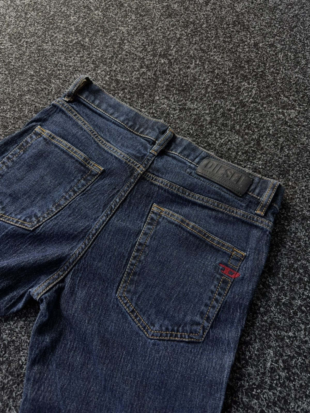Diesel × Japanese Brand Rare Diesel Industries Slim Distressed Denim Jeans Size US 30 / EU 46 - 13 Thumbnail