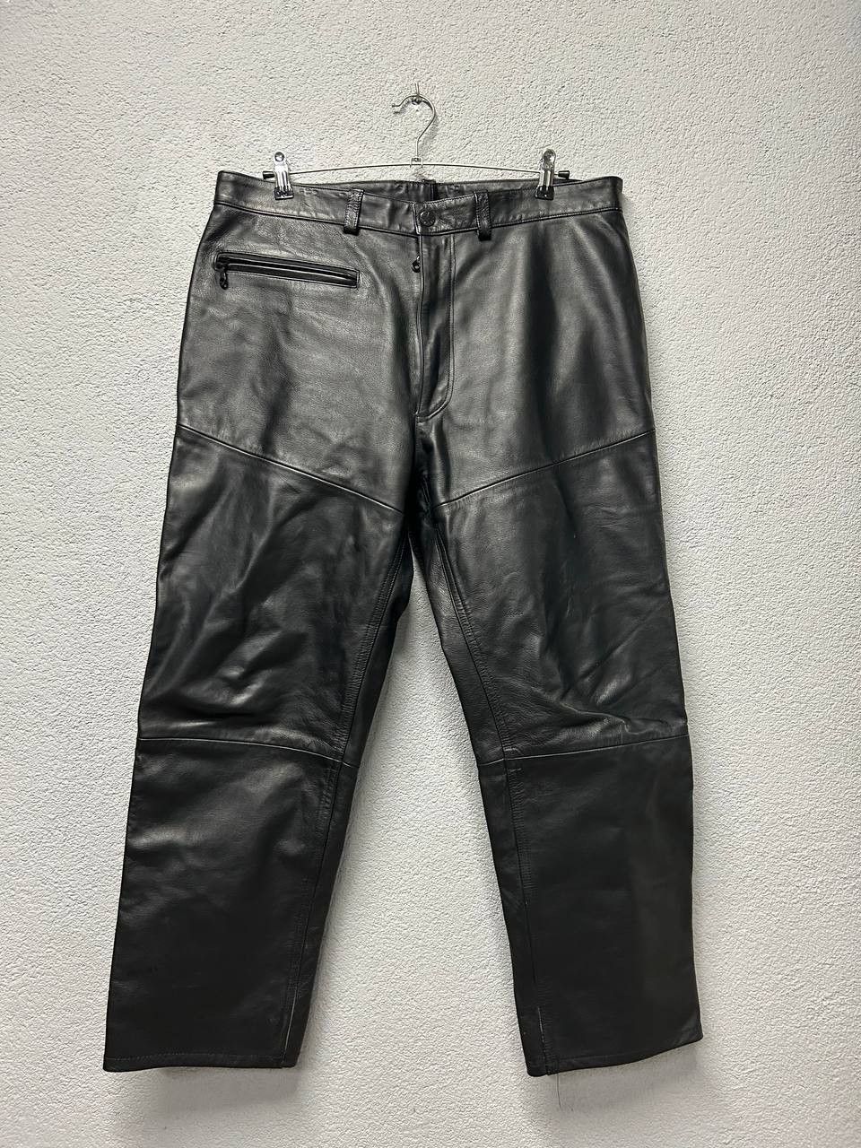 Dainese Dainese mens leather pant 56 / XL / W 36 Size US 40 / EU 56 - 1 Thumbnail