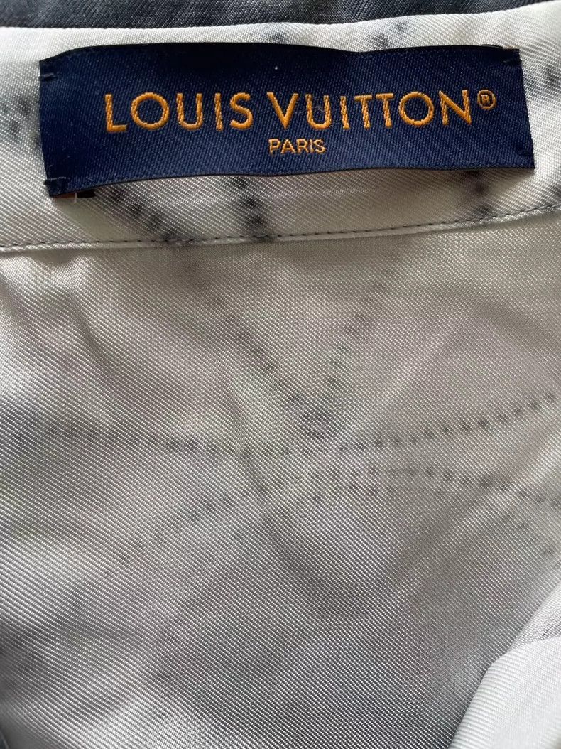 Louis Vuitton Louis Vuitton Mulberry silk full logo three-flower short-sl Size US XL / EU 56 / 4 - 5 Thumbnail