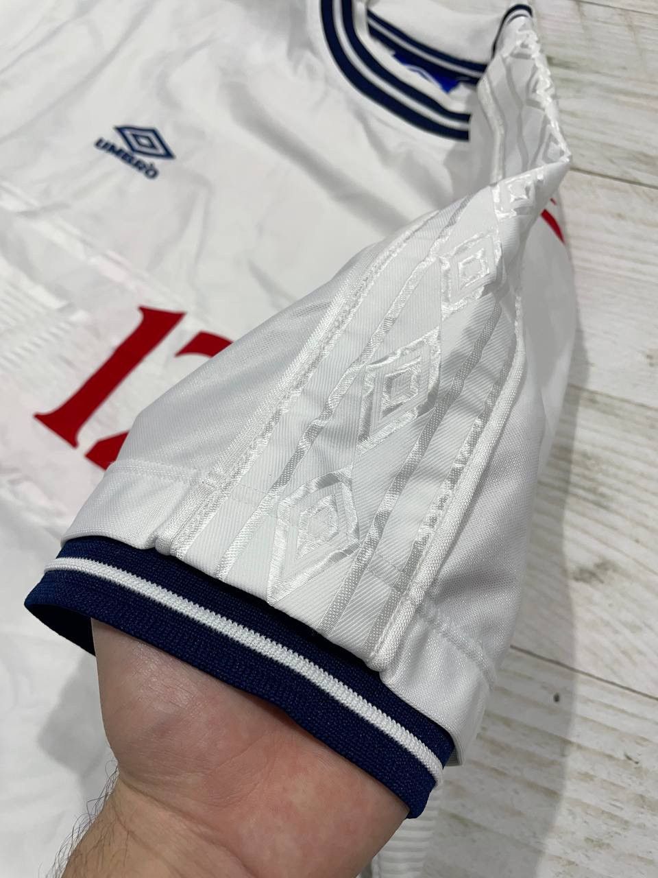 Umbro Umbro England 1999 2001 Southgate #12 Home Shirt Jersey Size US L / EU 52-54 / 3 - 12 Thumbnail