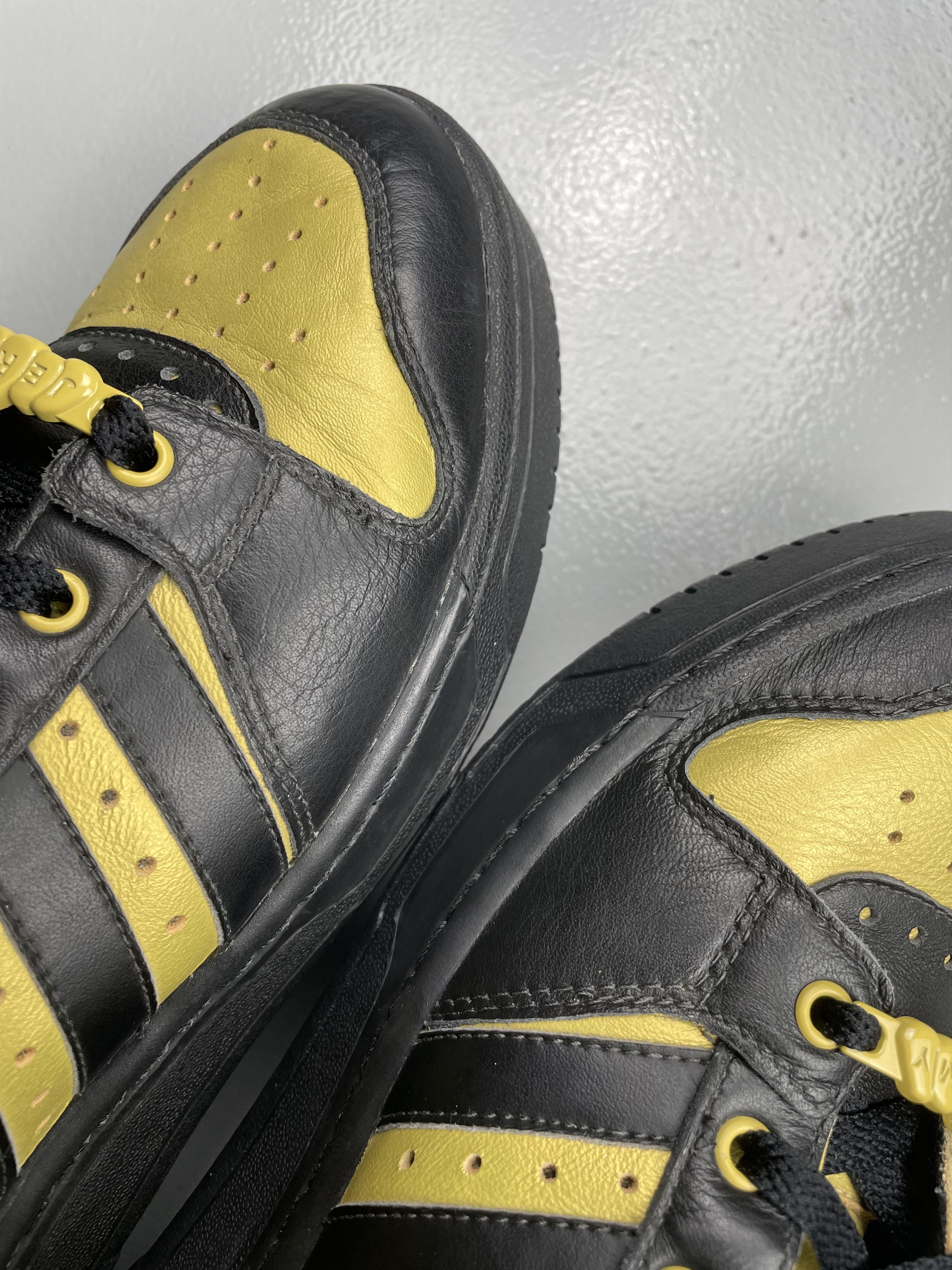 Adidas × Jeremy Scott adidas X Jeremy Scott 2011 JS Wings 2.0 Black/Metallic Gold Size US 9.5 / EU 42-43 - 11 Thumbnail