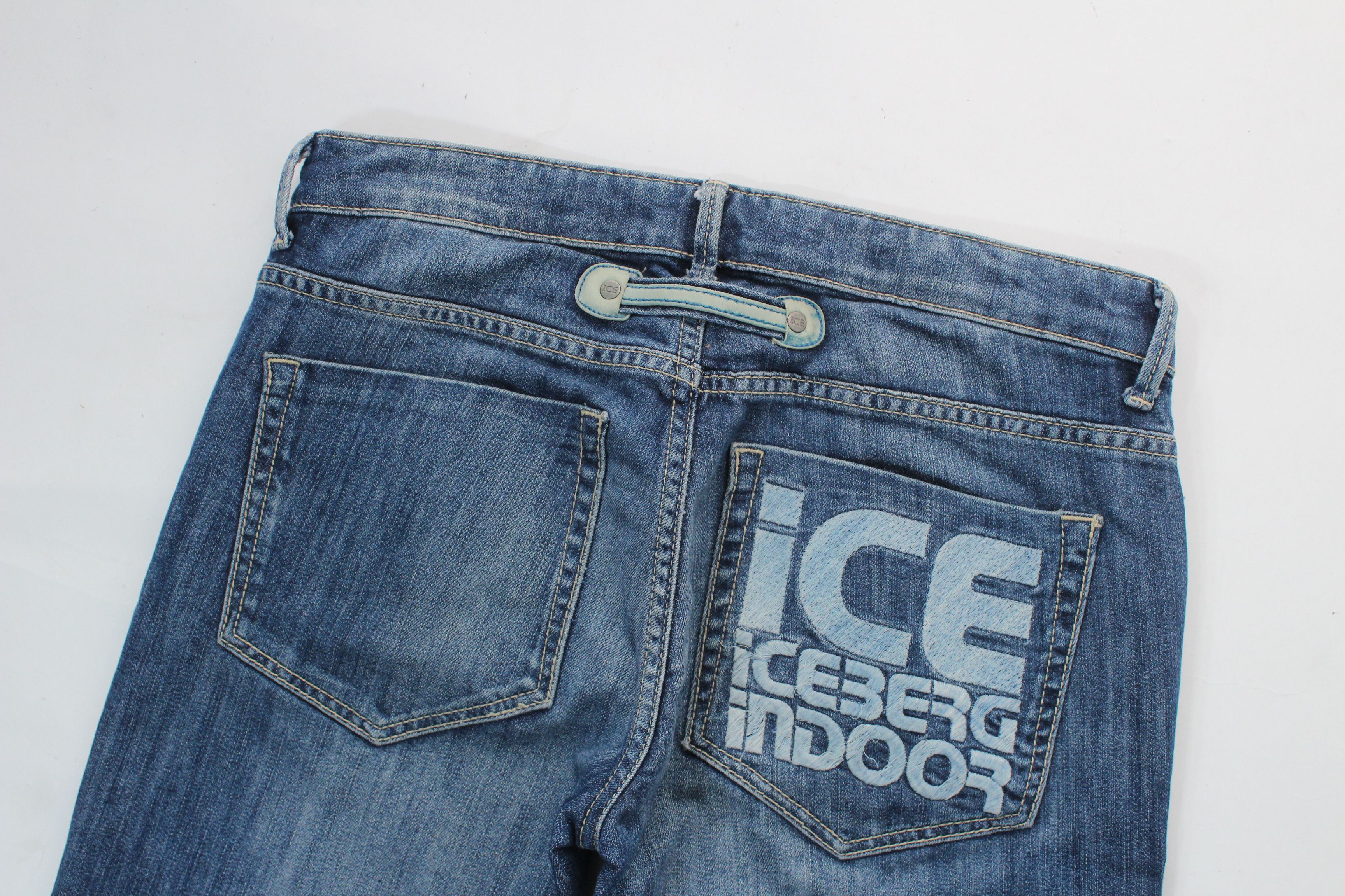 Iceberg Iceberg Indoor Big Logo Blue Distressed Denim Jeans Size 31 Size US 31 - 2 Thumbnail