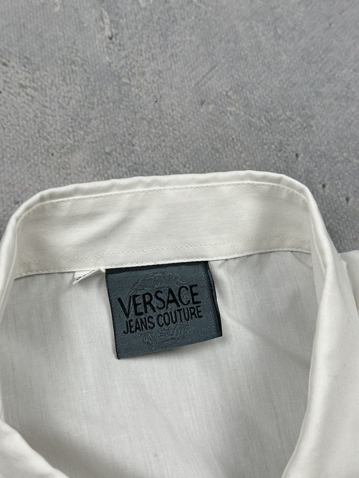 Versace Jeans Couture Archive Versace Jeans Couture Graphic White Shirt Y2K 90s Size US XL / EU 56 / 4 - 5 Thumbnail