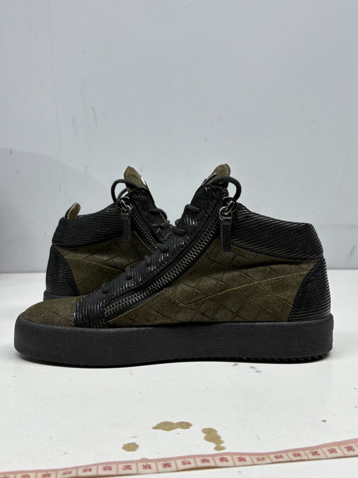 Giuseppe Zanotti Giuseppe Zanotti high top diamond zip sneakers Size US 8 / EU 41 - 9 Thumbnail