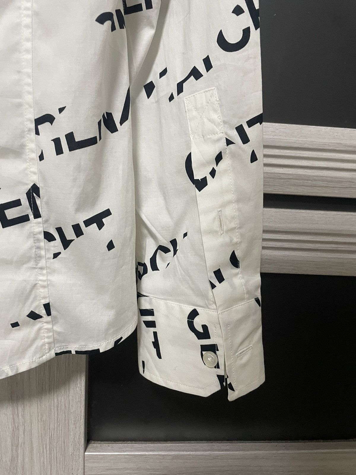 Dirk Bikkembergs Dirk Bikkembergs Monogram Rare Shirt Classic Size US M / EU 48-50 / 2 - 11 Thumbnail