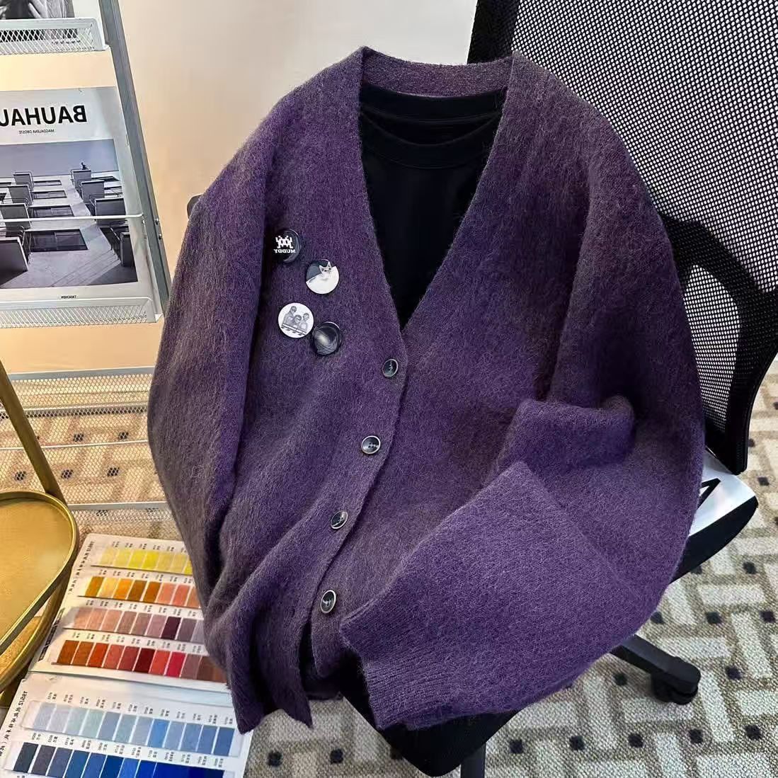 Vintage Deep Purple Mohair-Blend Cardigan Size US M / EU 48-50 / 2 - 1 Thumbnail