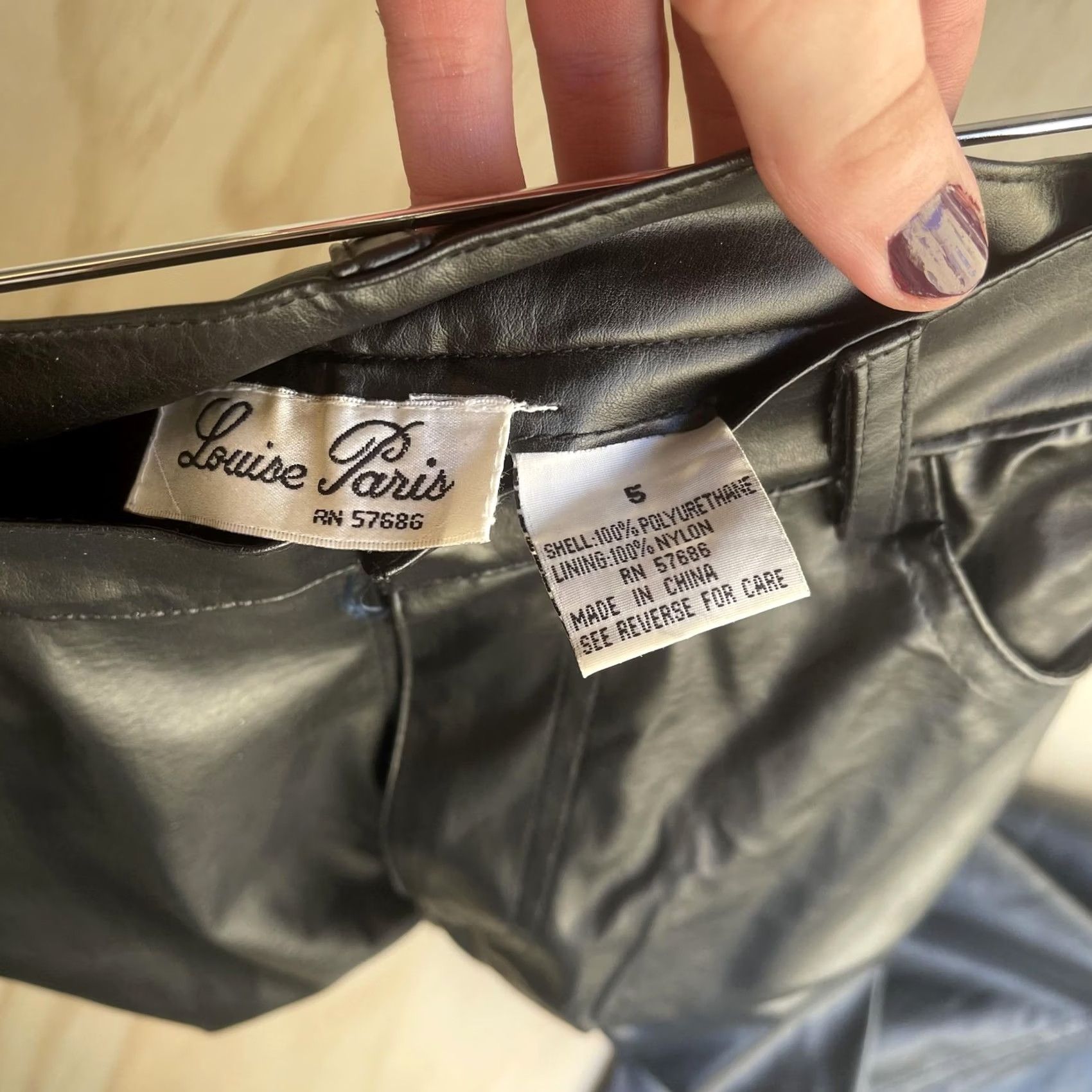 Vintage Louise Paris Dress Pants Womens 5 Black Faux Leather Zip Straight Leg Lined Size 27" / US 4 / IT 40 - 2 Thumbnail