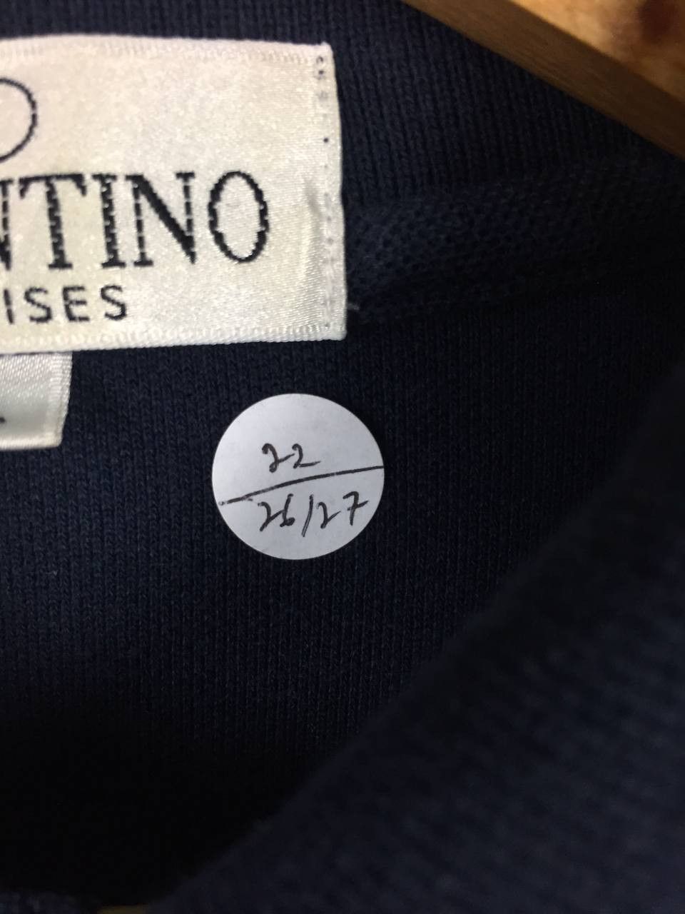 Valentino Vtg Valentino Chemises Embroidered Logo Polo Shirt Size US L / EU 52-54 / 3 - 15 Thumbnail