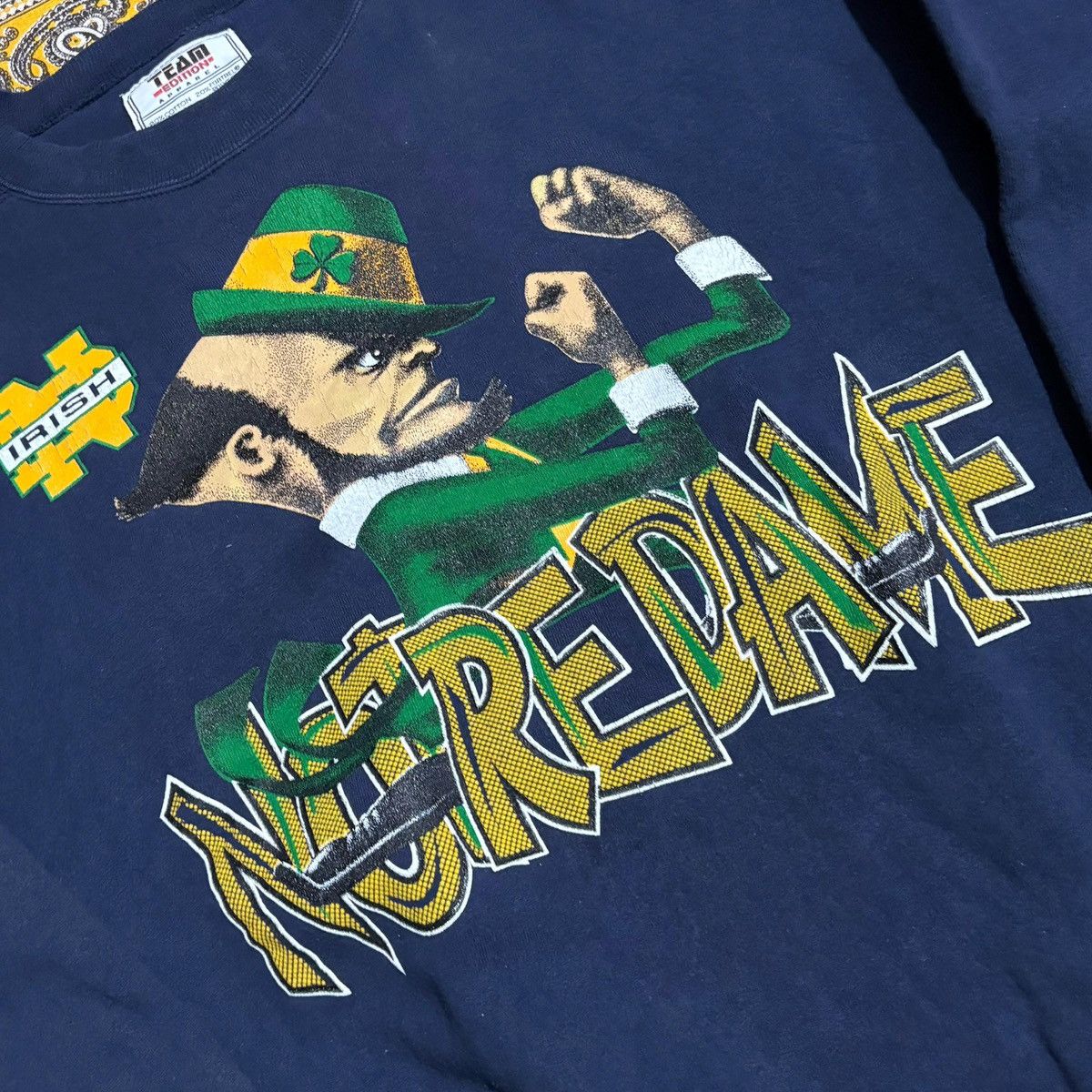 Vintage Team edition vintage crewneck Irish NotreDame Size US L / EU 52-54 / 3 - 2 Thumbnail