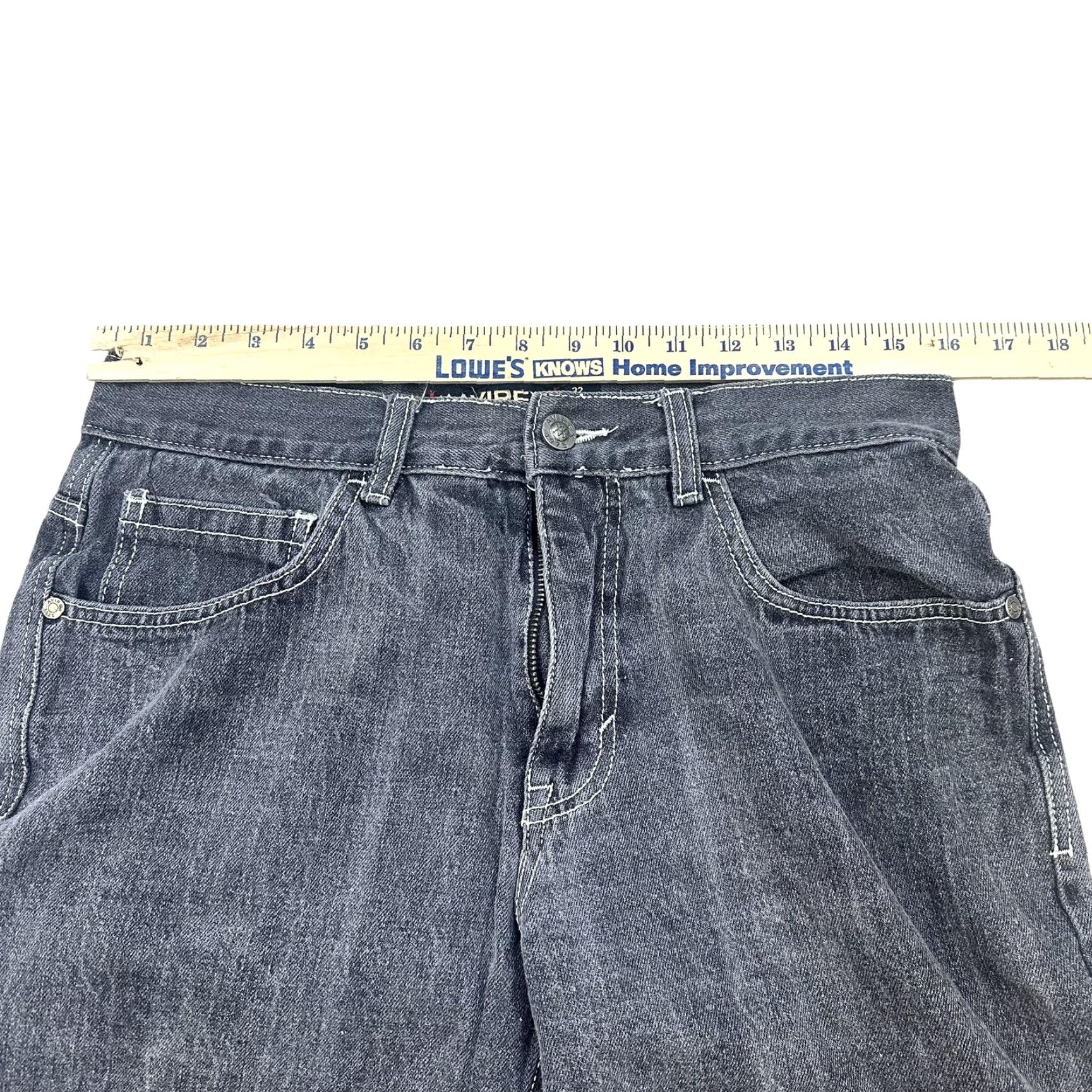 Avirex Avirex Denim Shorts Mens 32 Gray Wash 5-Pocket Bermuda Streetwear Waist 32 Inseam 12 Flat Front Cotton Denim Casual Relaxed Pockets Mens Size US 32 / EU 48 - 5 Thumbnail