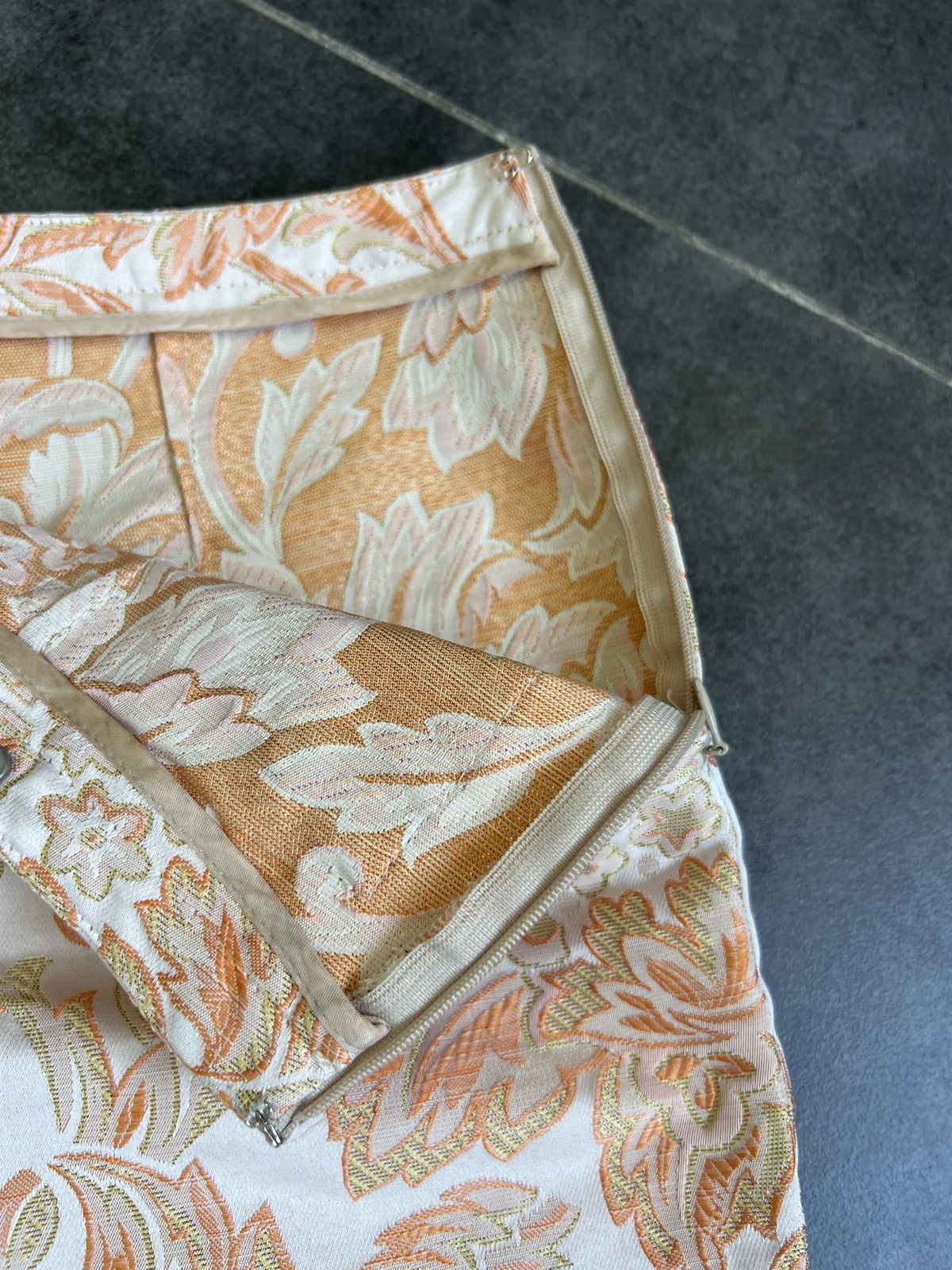 Dolce & Gabbana × Vintage Vintage Dolce Gabbana gabardine cropped pants Size 27" / US 4 / IT 40 - 6 Thumbnail