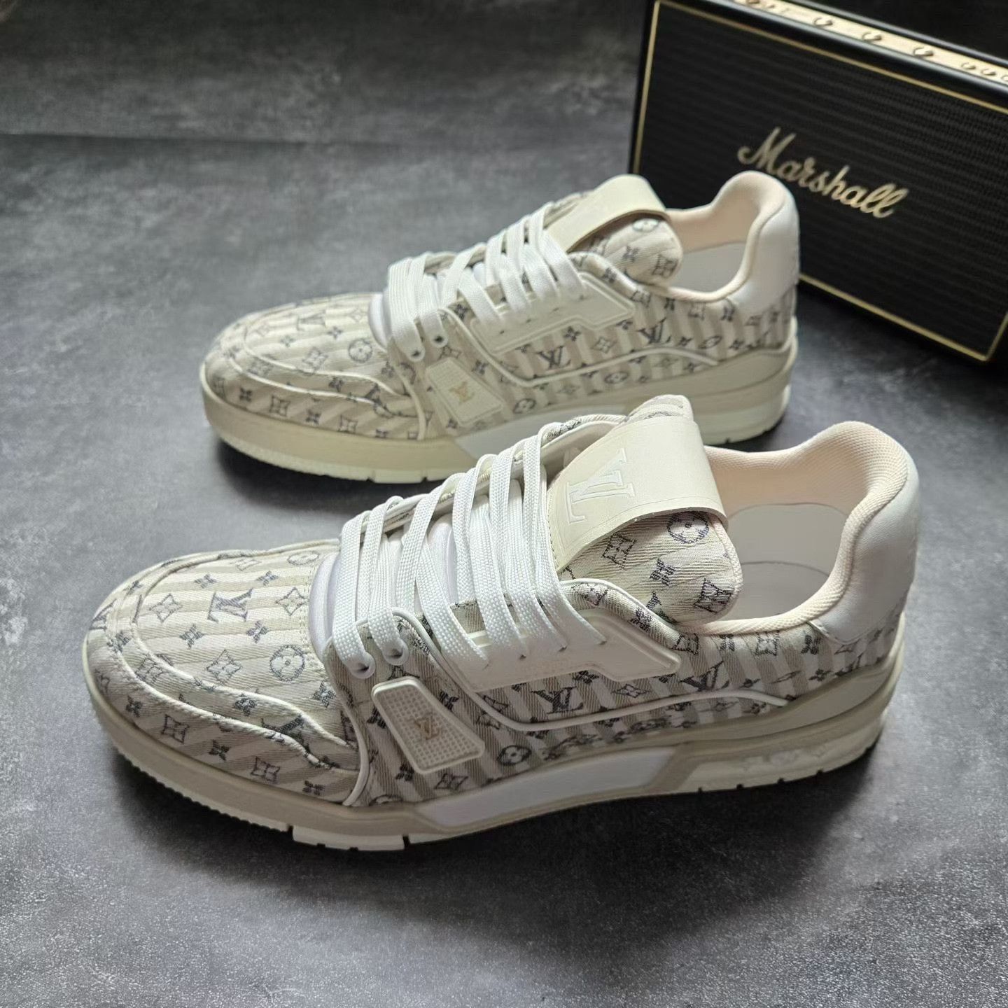 Louis Vuitton Louis Vuitton Training Gray Lowtop Sneakers 41 Men Size US 8.5 / EU 41-42 - 1 Thumbnail