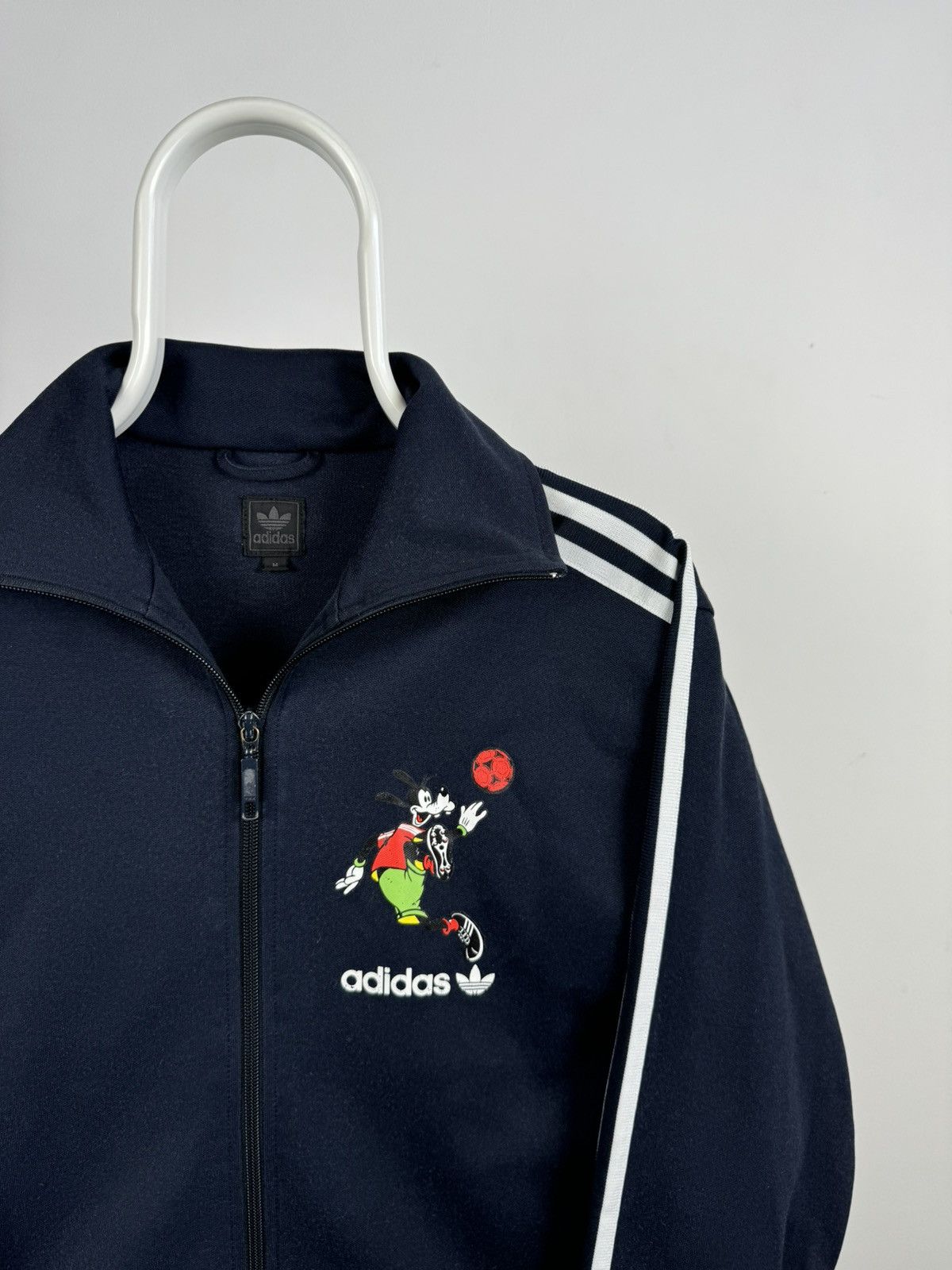 Adidas Vintage Adidas Disney Goofy Big Logo Track Top Size US M / EU 48-50 / 2 - 2 Thumbnail