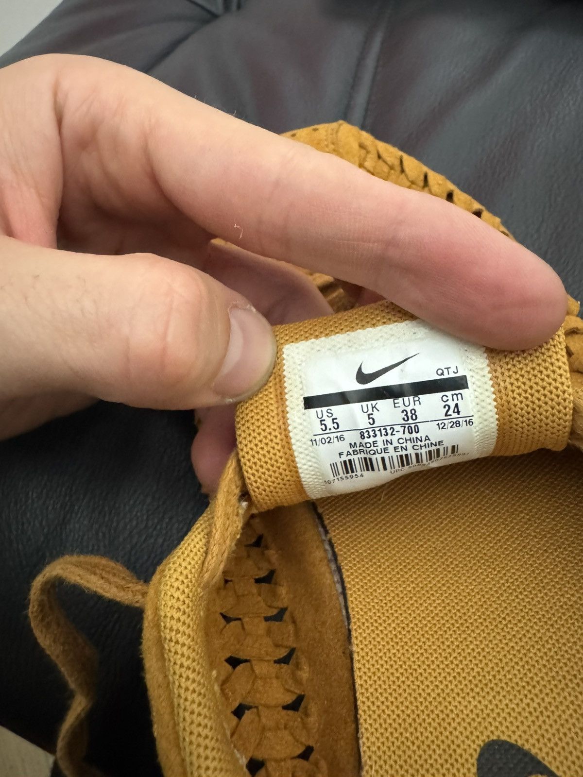 Nike Nike Mayfly Woven Low Mustard Sneakers Rare Streetwear Hype Size US 5.5 / EU 38 - 7 Thumbnail