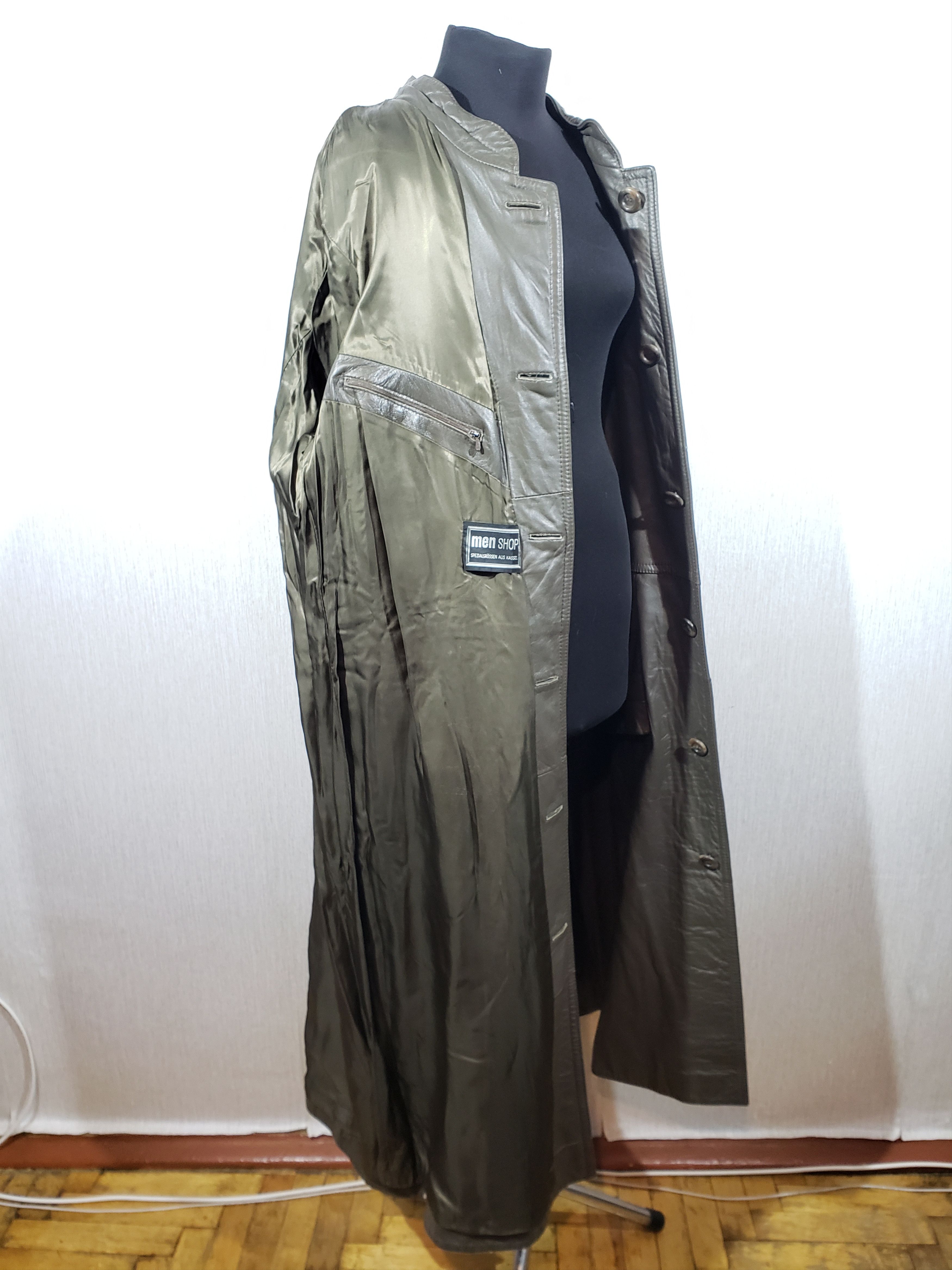 Other Brown reliable coat made of genuine leather. Size US XXL / EU 58 / 5 - 9 Thumbnail