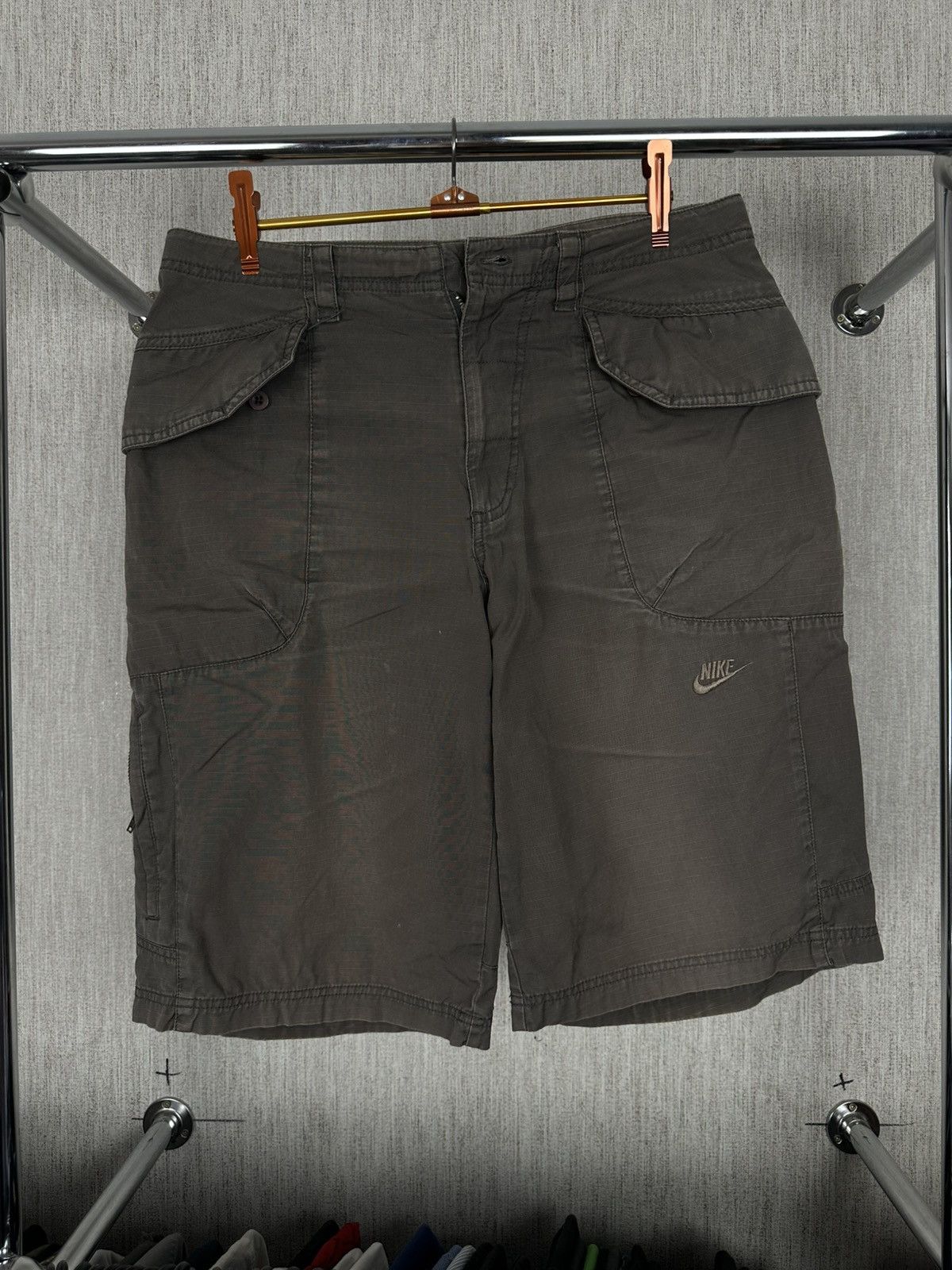 Nike × Vintage Vintage Y2K Nike Faded Brown Shorts Size US 34 / EU 50 - 2 Thumbnail