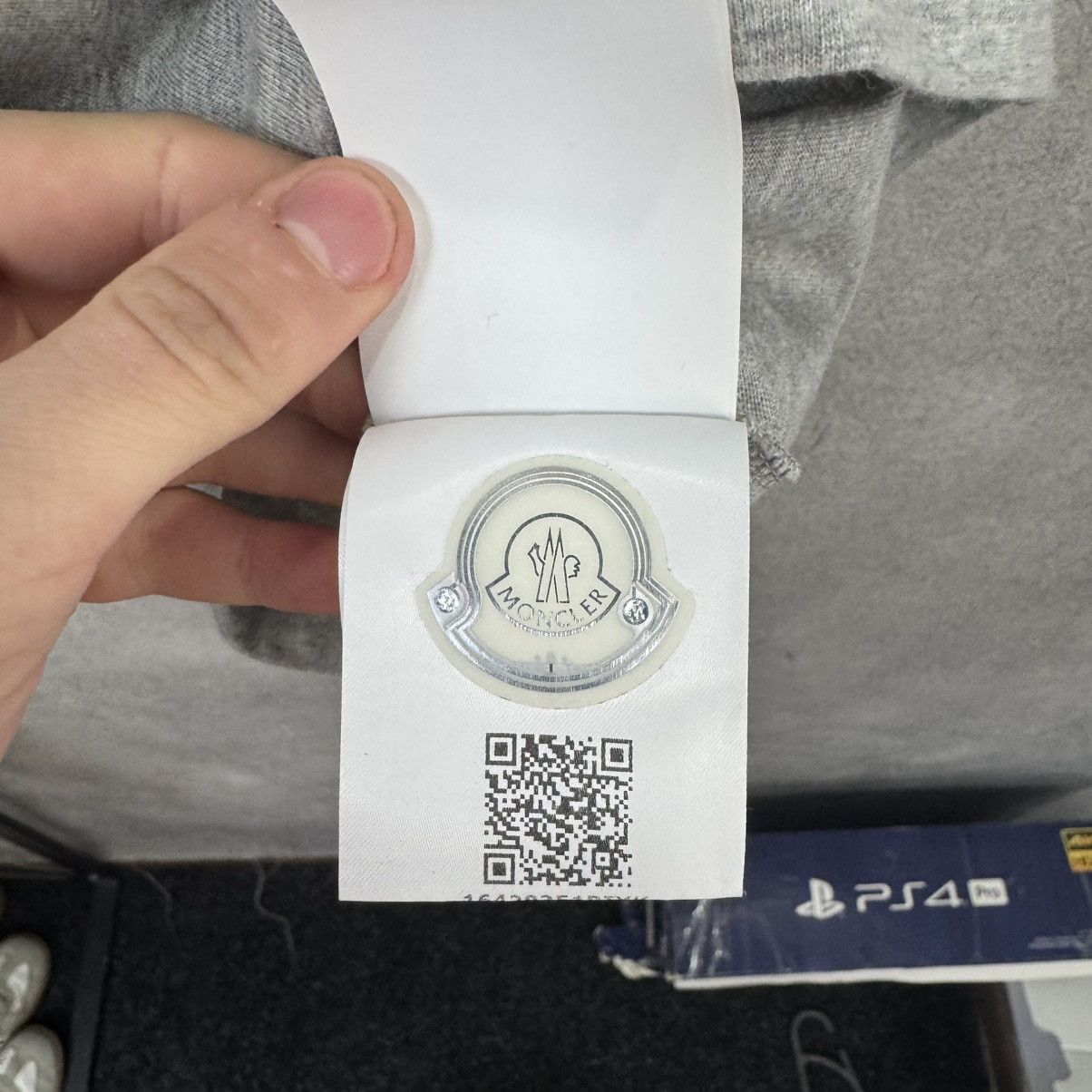 Moncler Moncler T Shirt Size US S / EU 44-46 / 1 - 9 Thumbnail