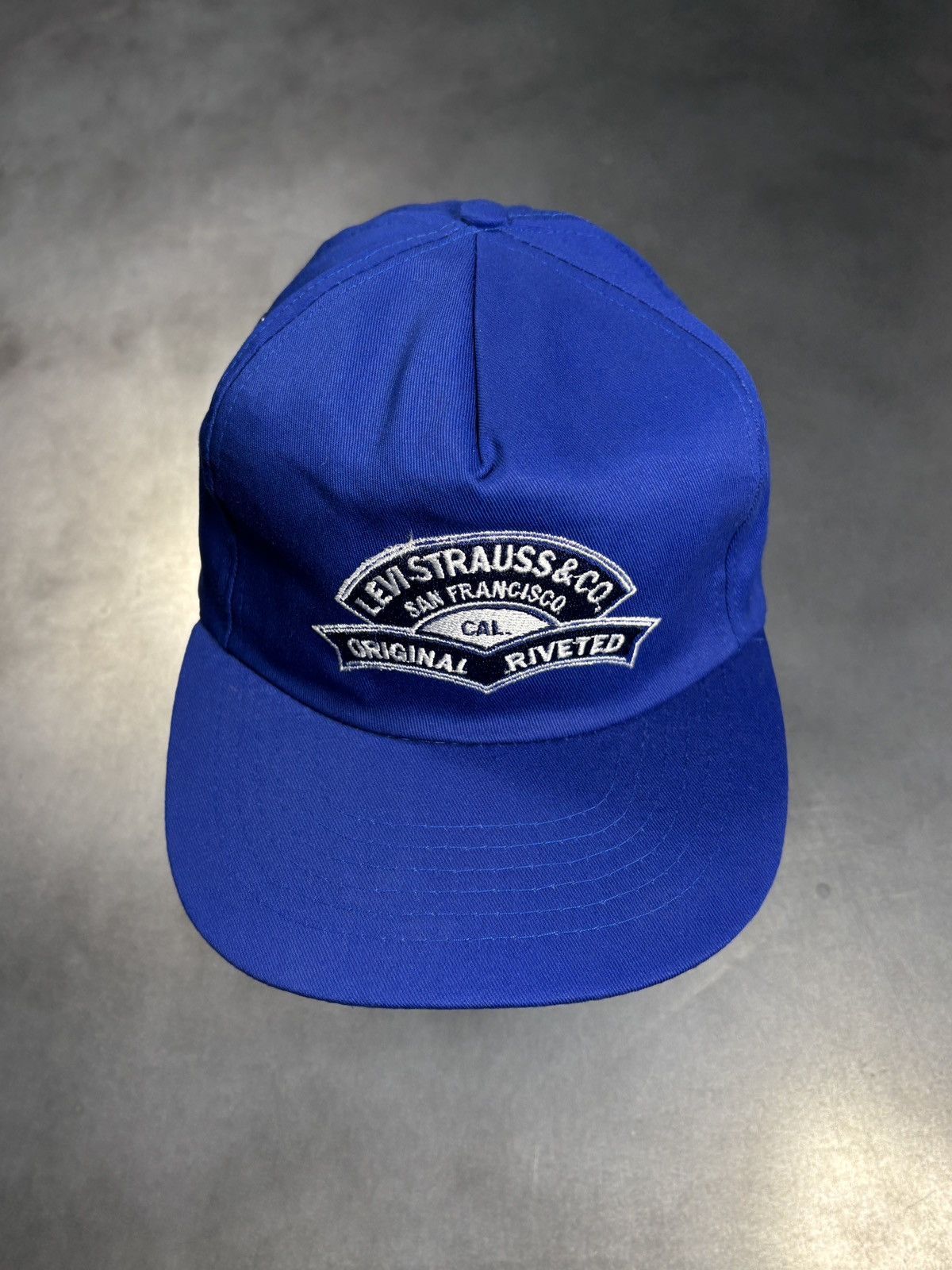 Levi's Vintage Levi's Baseball Hat Blue Snapback 1980s 1990s Jeans Size ONE SIZE - 1 Thumbnail