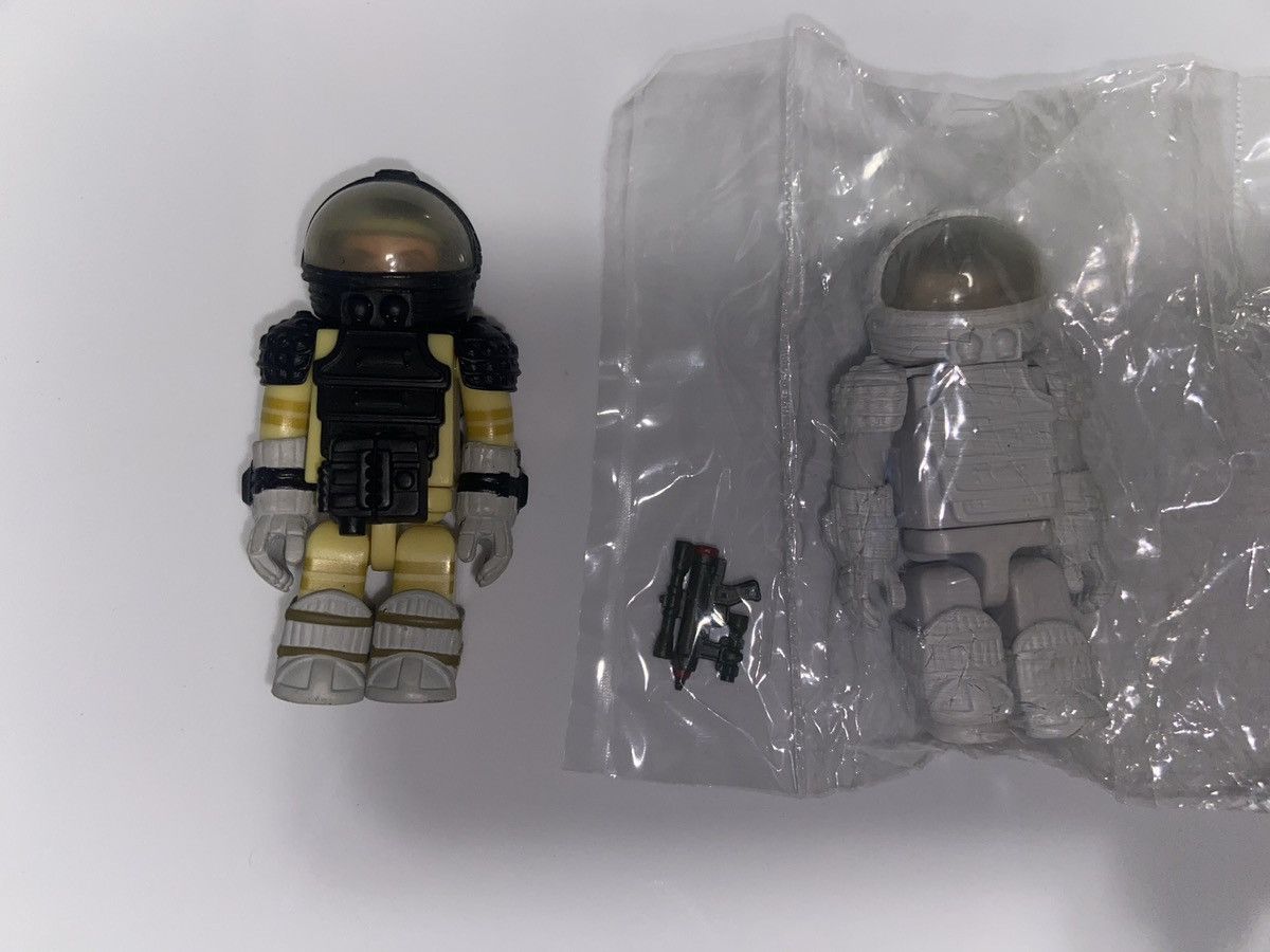 Nike × Supreme × True Religion Bearbricks and kubricks Size ONE SIZE - 18 Thumbnail