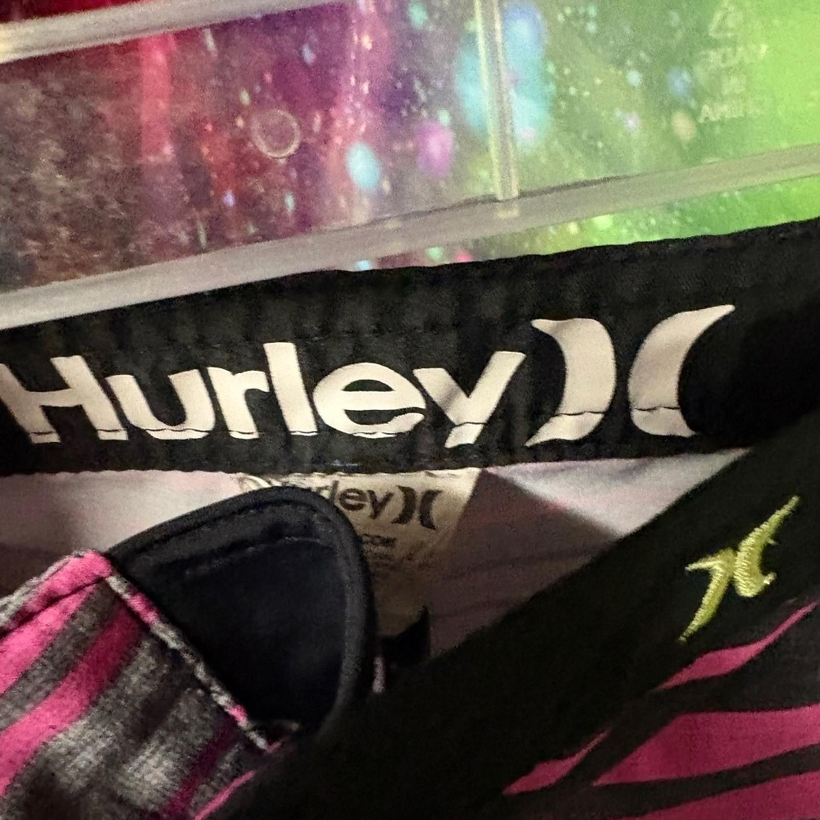 Hurley Hurley Athletic Shorts Pink and Yellow Stripes Size US 30 / EU 46 - 2 Thumbnail