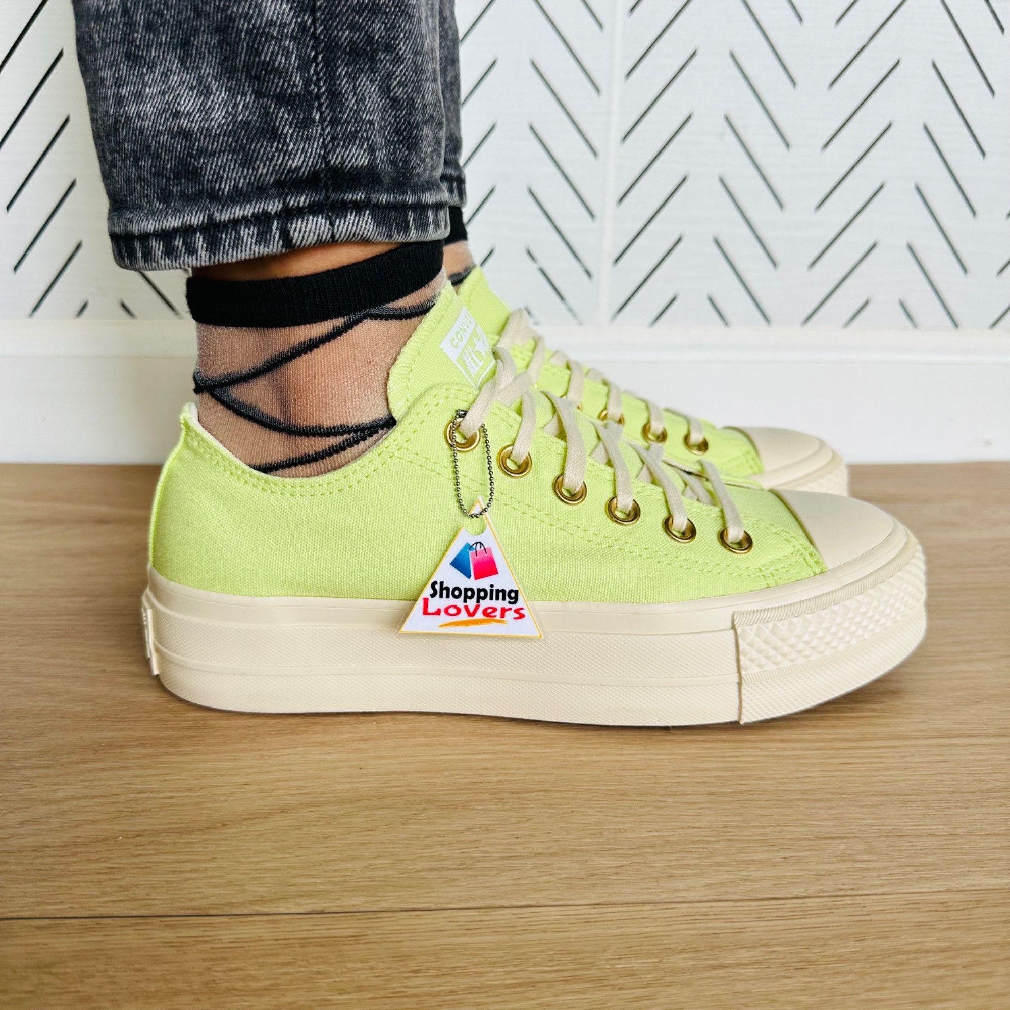 Converse ⭐Converse Chuck Taylor All Star Lift Platform Low 8.5 Womens Size US 8.5 / IT 38.5 - 3 Thumbnail