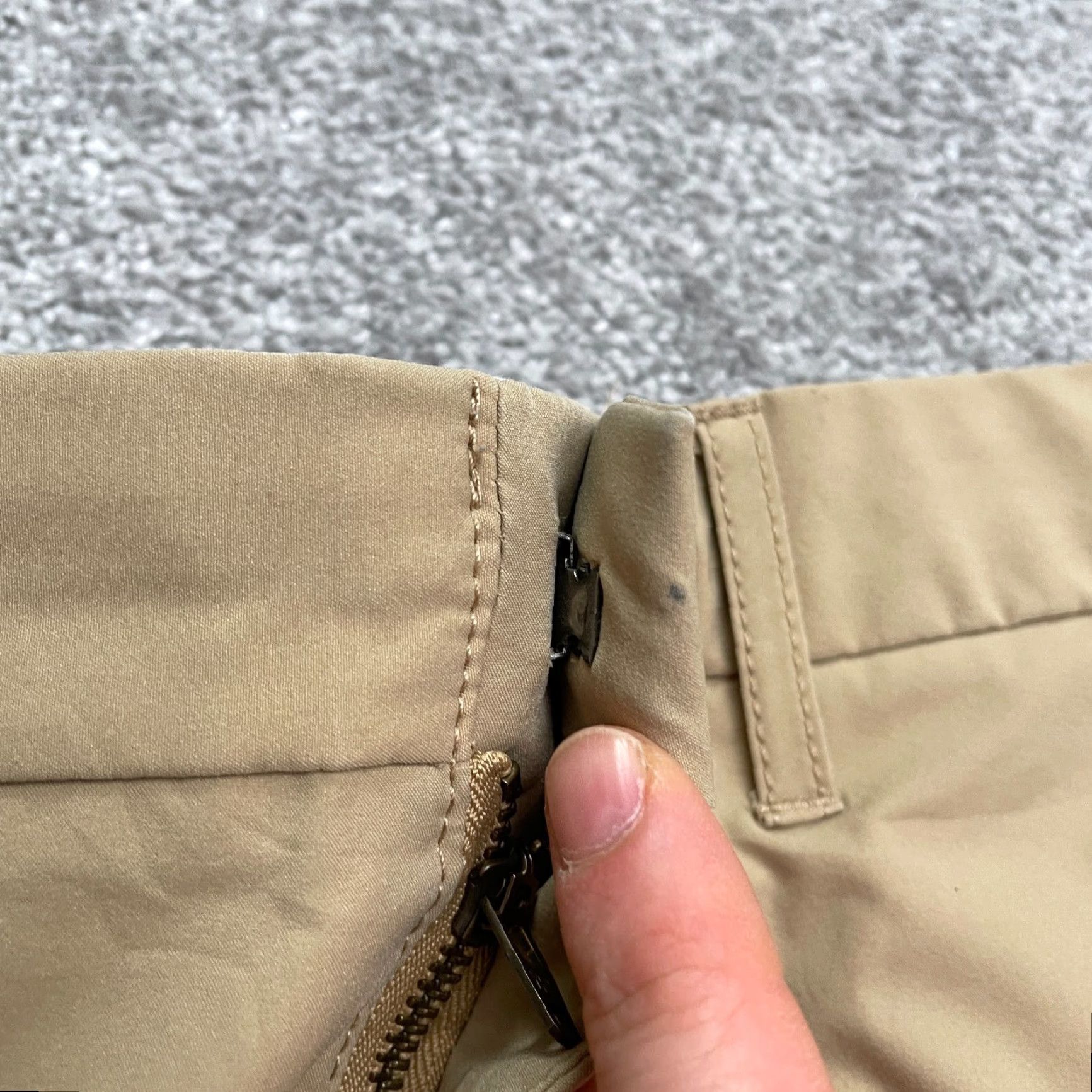 J.Crew J.Crew Thompson Flex Tapered Leg Pants Mens 32x32 Khaki Brown Flat Front Classic Size US 32 / EU 48 - 3 Thumbnail