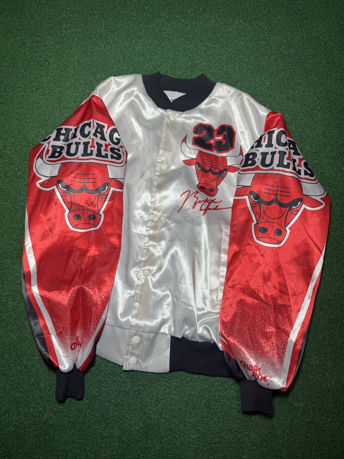 Chalk Line Chalk Line Bulls Michael Jordan Jacket 90s Large NBA 25x27 Size US L / EU 52-54 / 3 - 4 Thumbnail