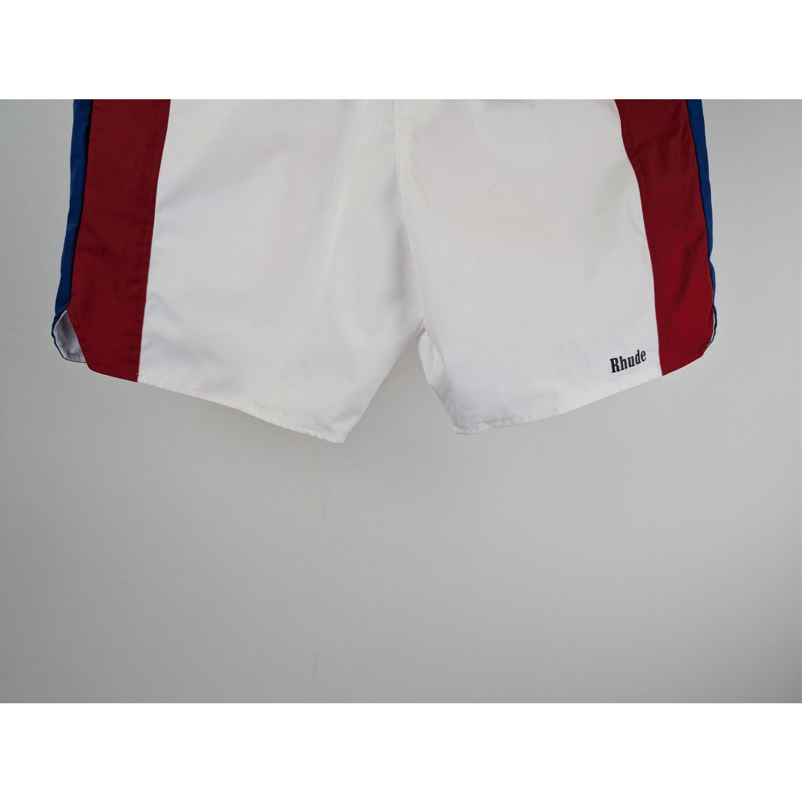 Rhude o1rshd1 CC20 Chevron Track Shorts in White/Blue/Red Size US 32 / EU 48 - 4 Thumbnail