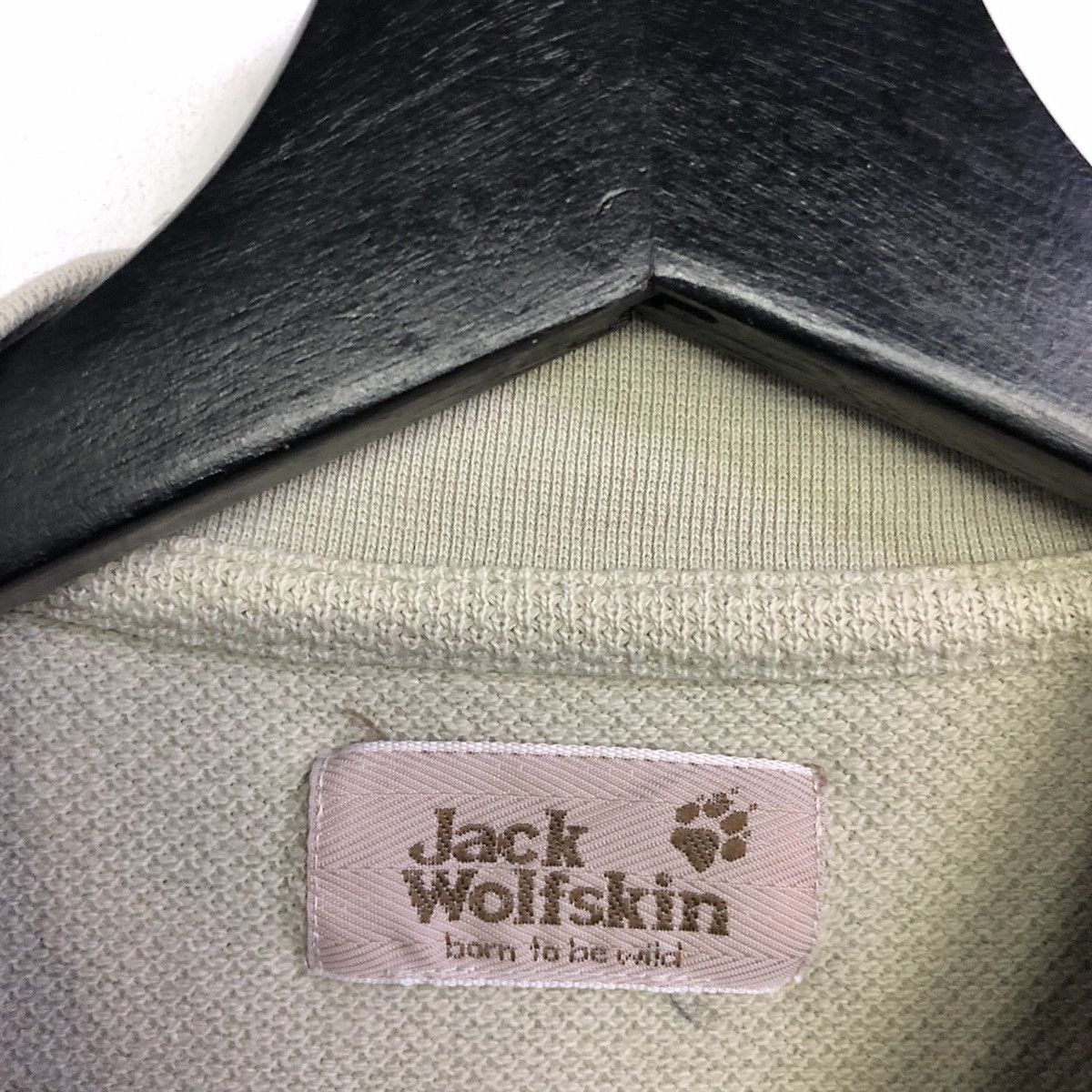 Jack Wolfskin Vintage Jack Wolfskin Native Graphic Pocket Waffle Tshirt Size US M / EU 48-50 / 2 - 10 Thumbnail