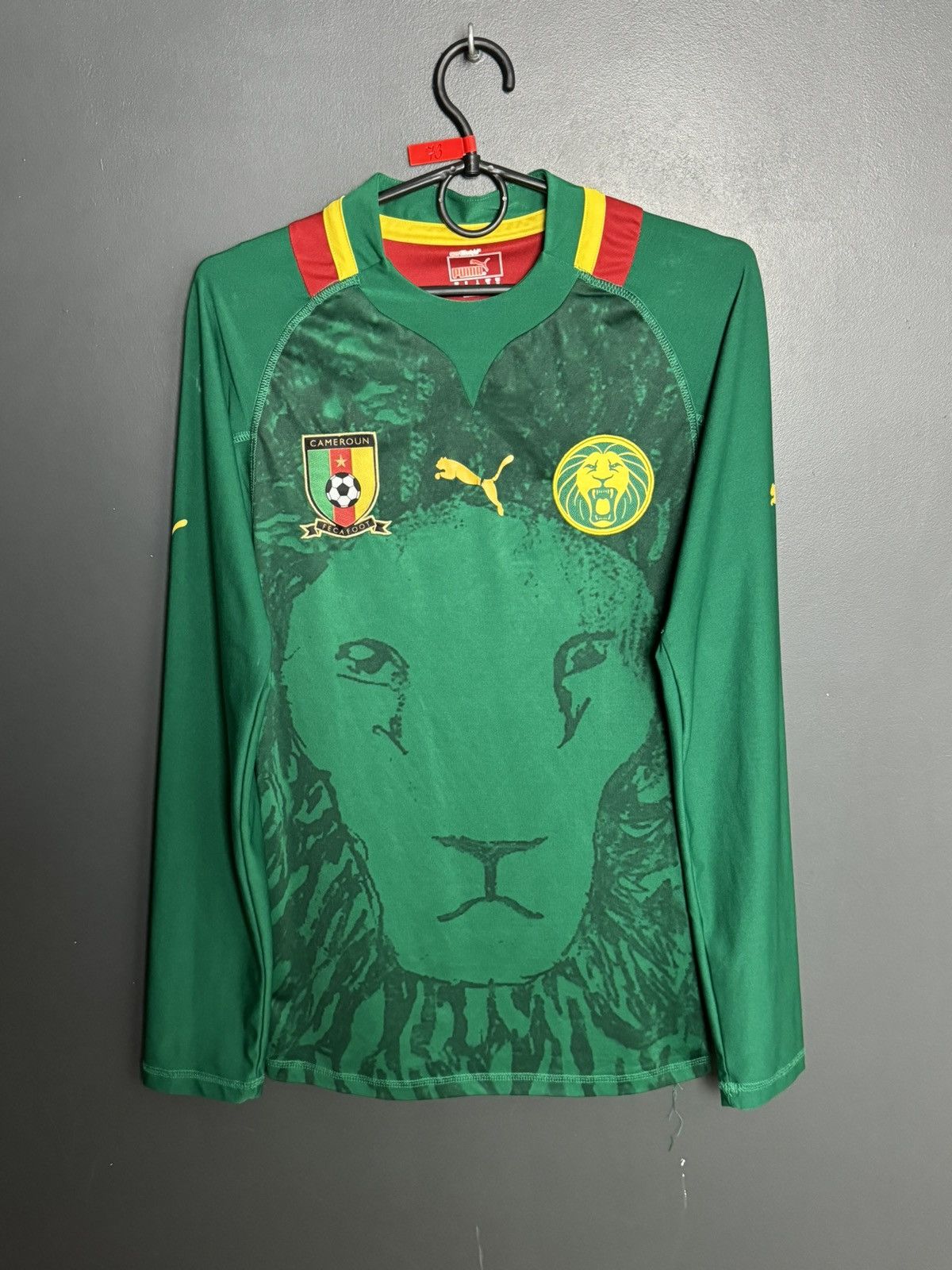 Puma Cameron National Team 12/13 Home Football Long Sleeve Jersey Size US M / EU 48-50 / 2 - 1 Thumbnail