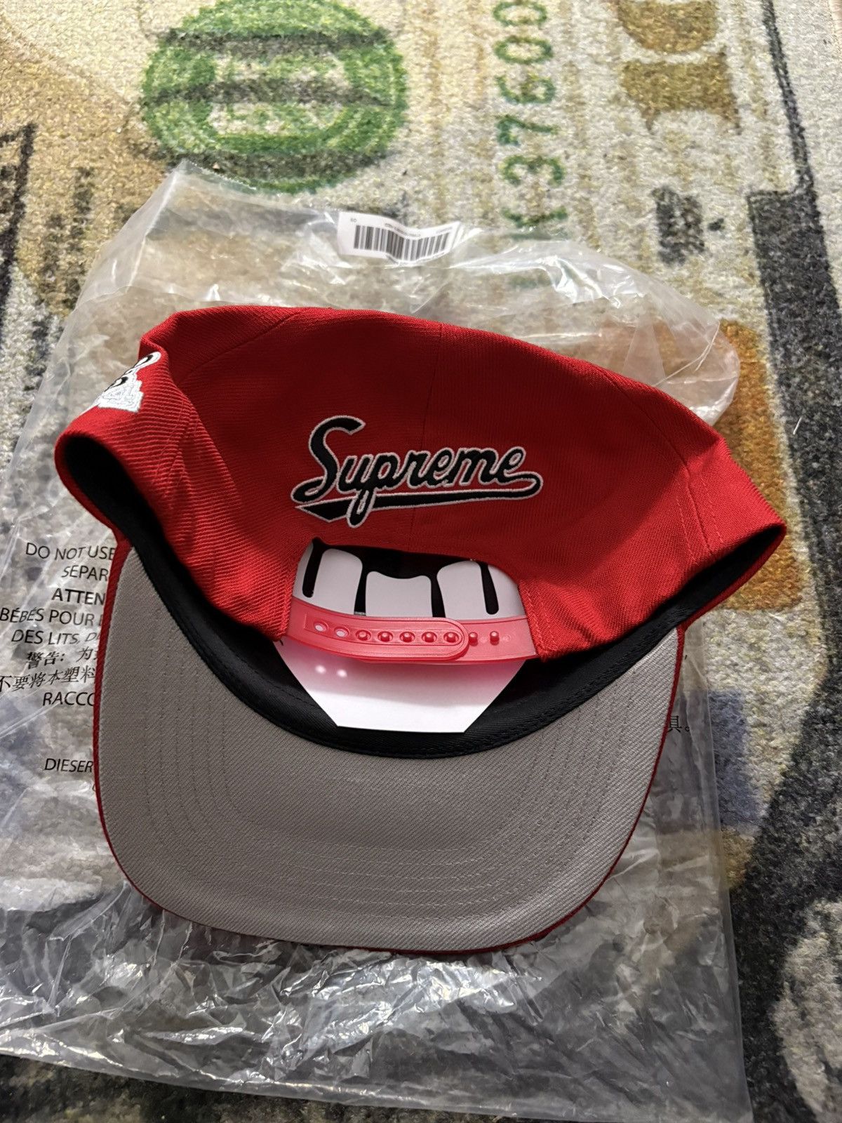 Supreme Supreme World Famous S Logo 6-Panel Hat Red Size ONE SIZE - 3 Thumbnail