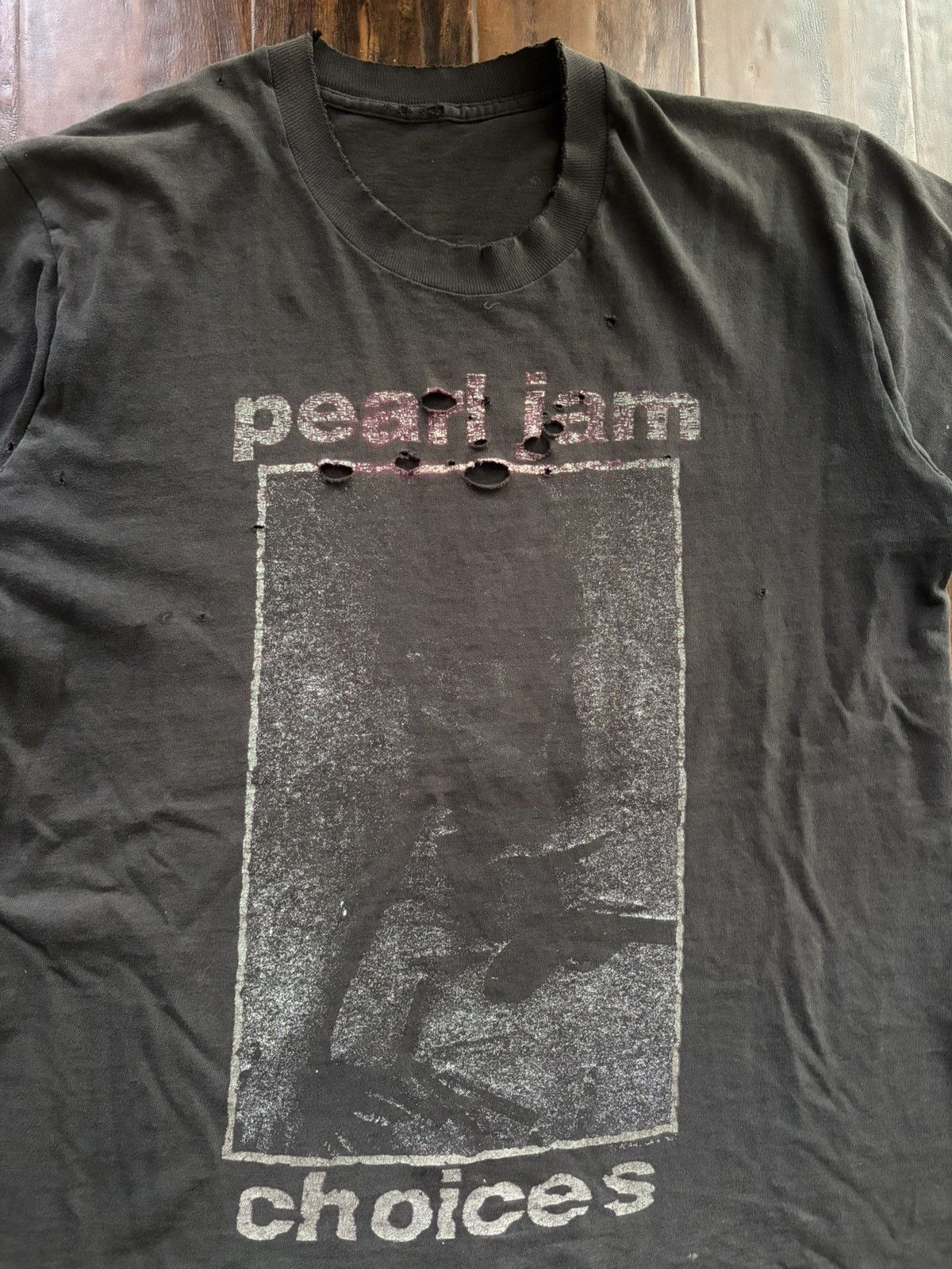 Band Tees vintage thrashed faded pearl jam choices tee Size US XL / EU 56 / 4 - 1 Thumbnail