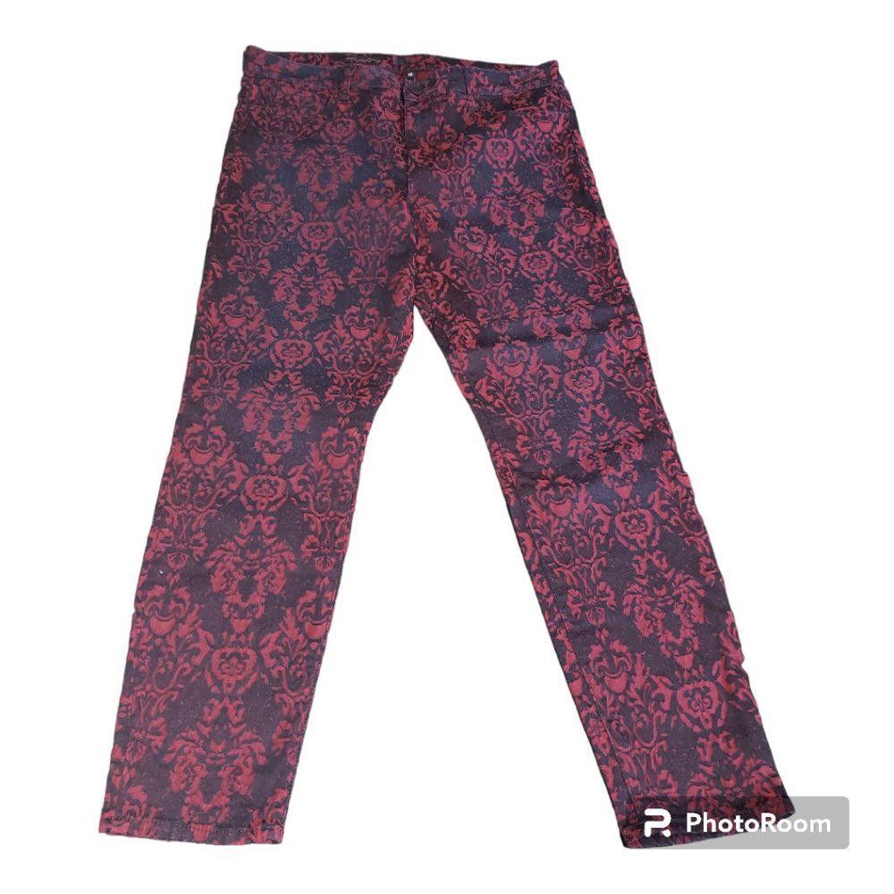 Designer CT685 Kut from the Kloth Ladies Red & black Floral Jean 12 Size 34" / US 12 / IT 48 - 1 Thumbnail